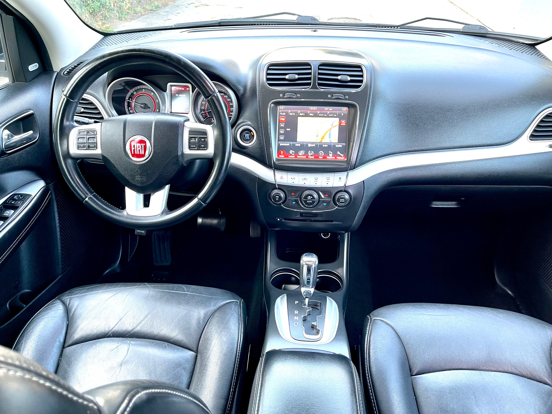 FIAT Freemont 2.0 MJ AWD Automat-image-5