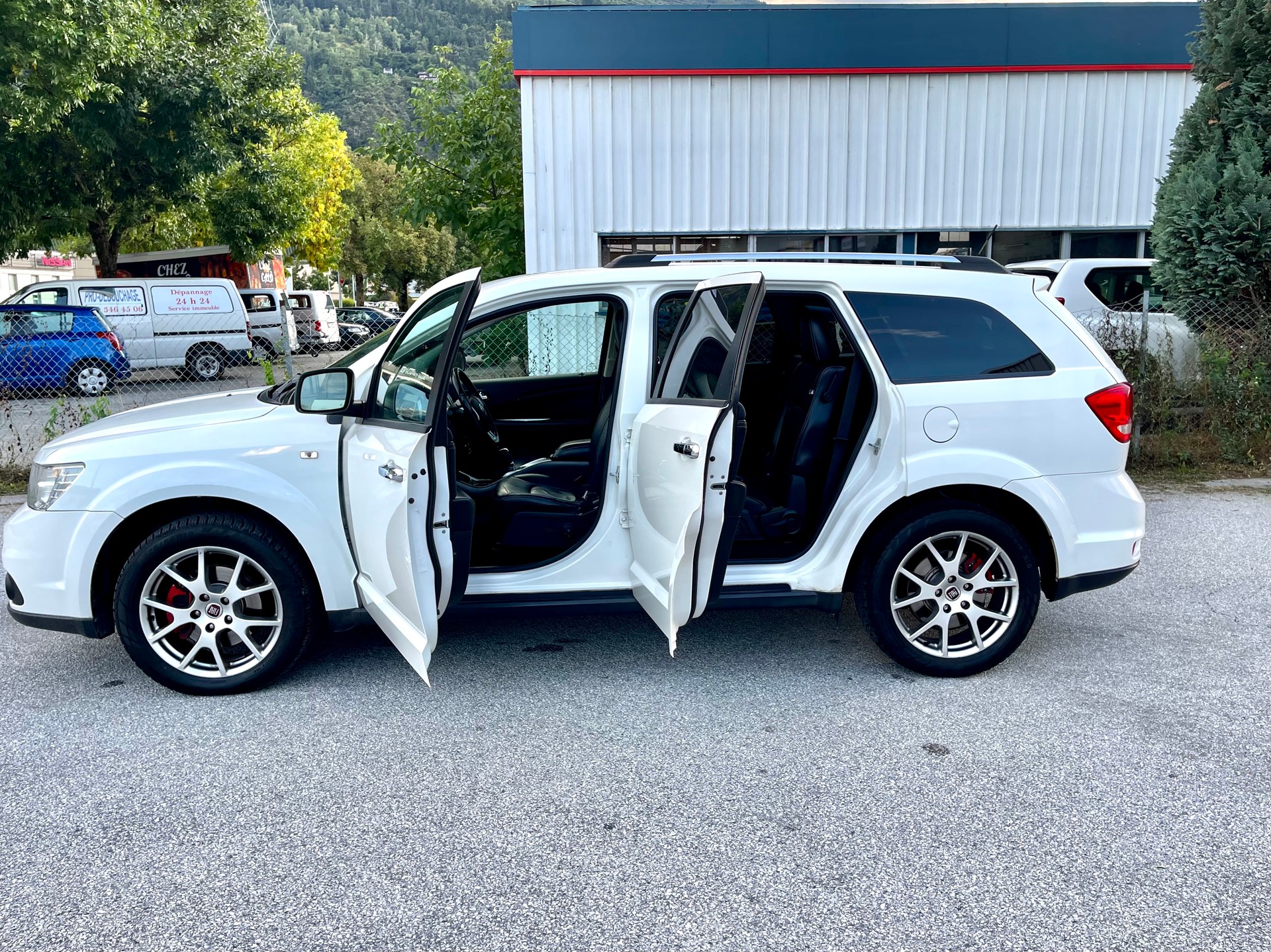 FIAT Freemont 2.0 MJ AWD Automat-image-7