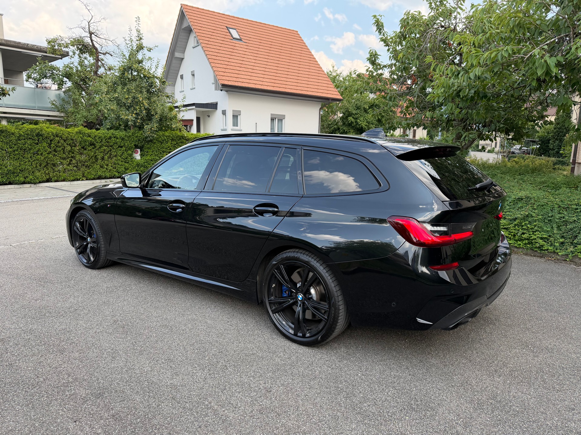 BMW M340i xDrive 48V Touring Steptronic-image-3