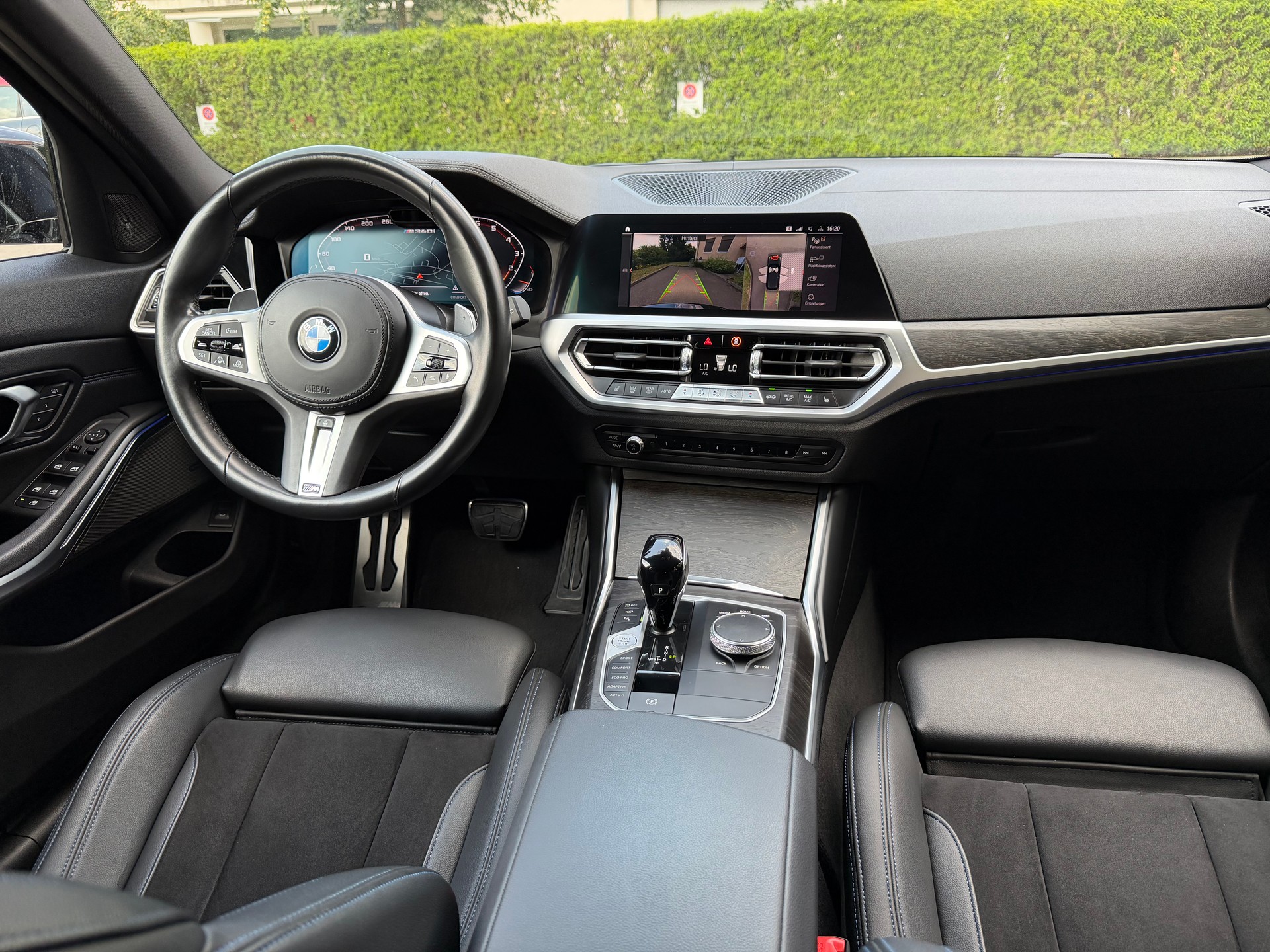 BMW M340i xDrive 48V Touring Steptronic-image-10