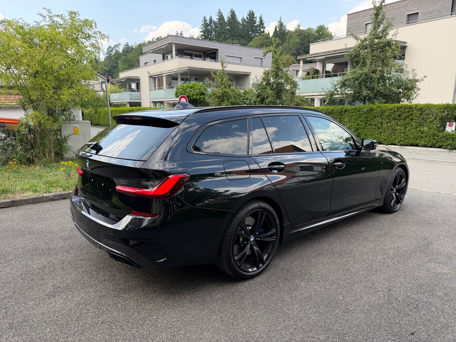 BMW M340i xDrive 48V Touring Steptronic-image-5