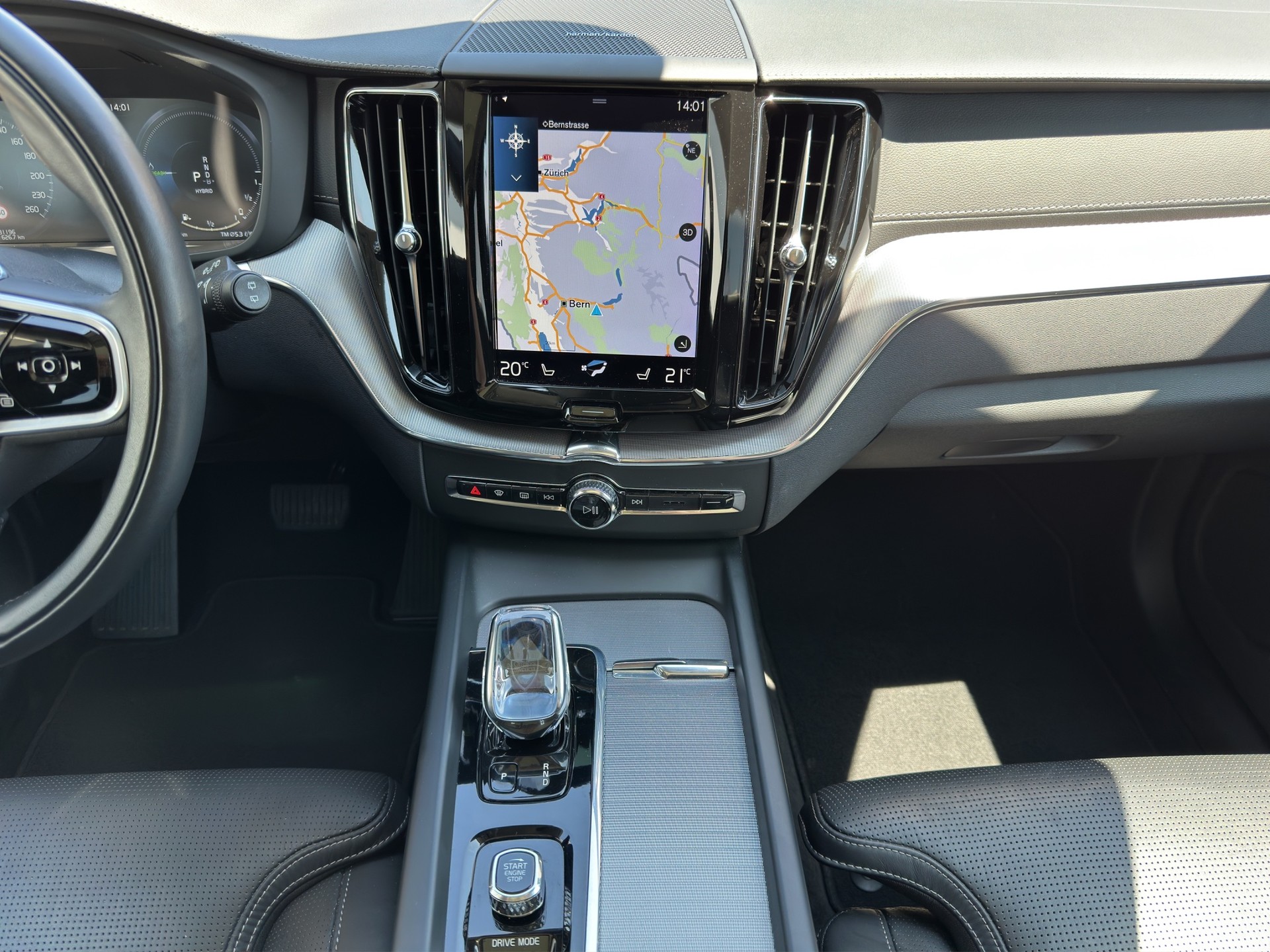 VOLVO XC60 2.0 T6 TE Inscription eAWD-image-10