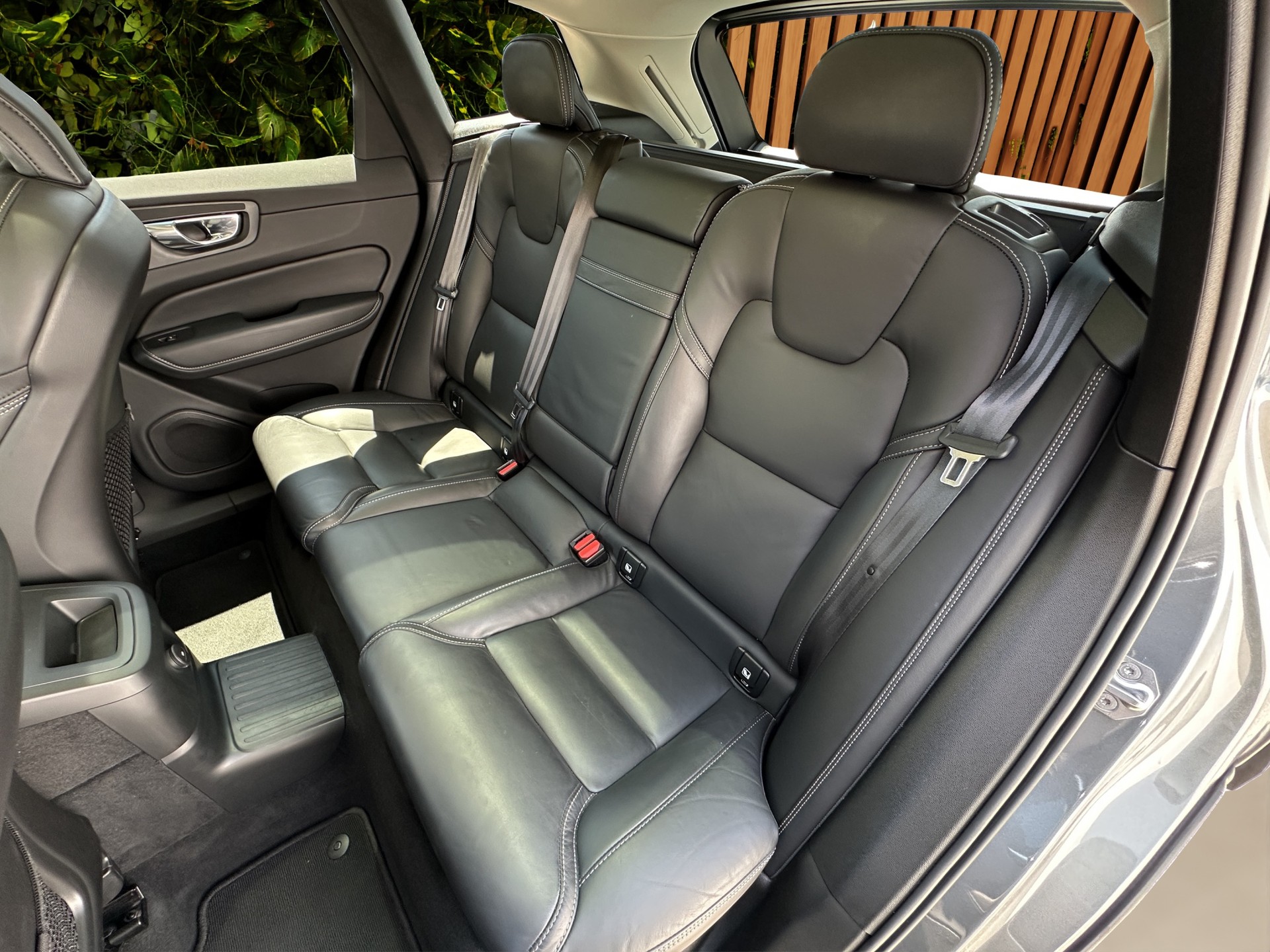 VOLVO XC60 2.0 T6 TE Inscription eAWD-image-13
