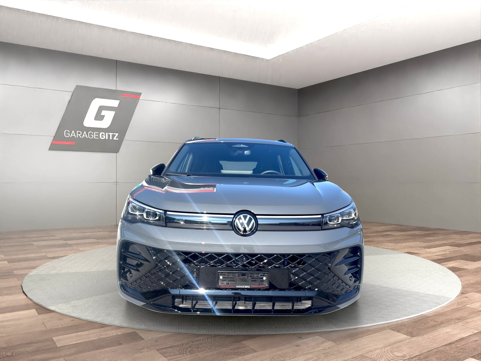 VW Tiguan 2.0 TSI DSG R-Line 4Motion-image-7