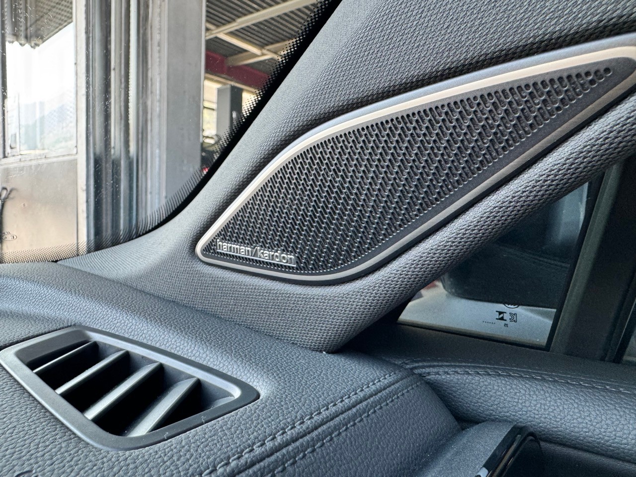 VW Tiguan 2.0 TSI DSG R-Line 4Motion-image-14