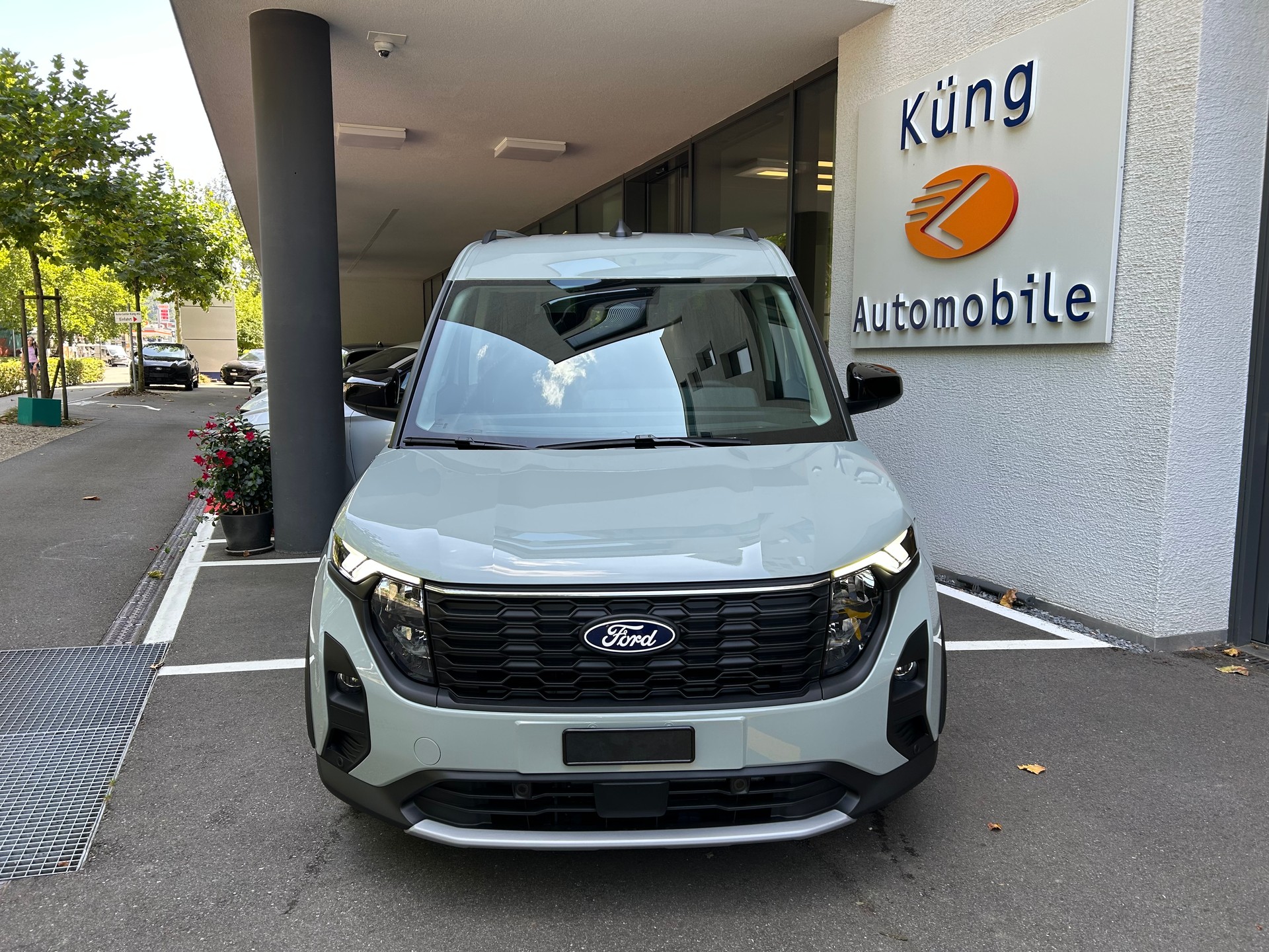 FORD Tourneo Courier 1.0 EcoBoost Active Automat-image-14