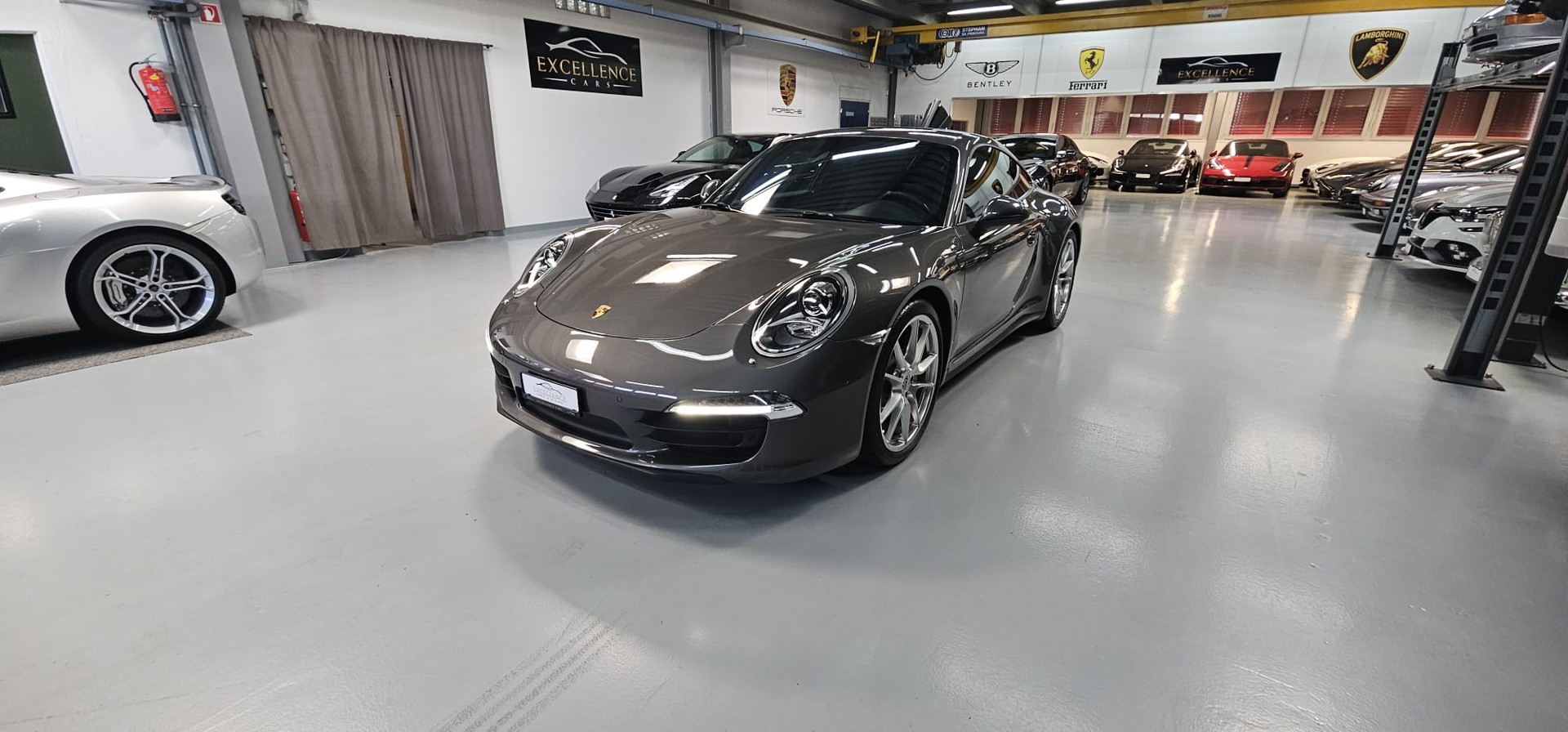PORSCHE 911 Carrera 4S PDK