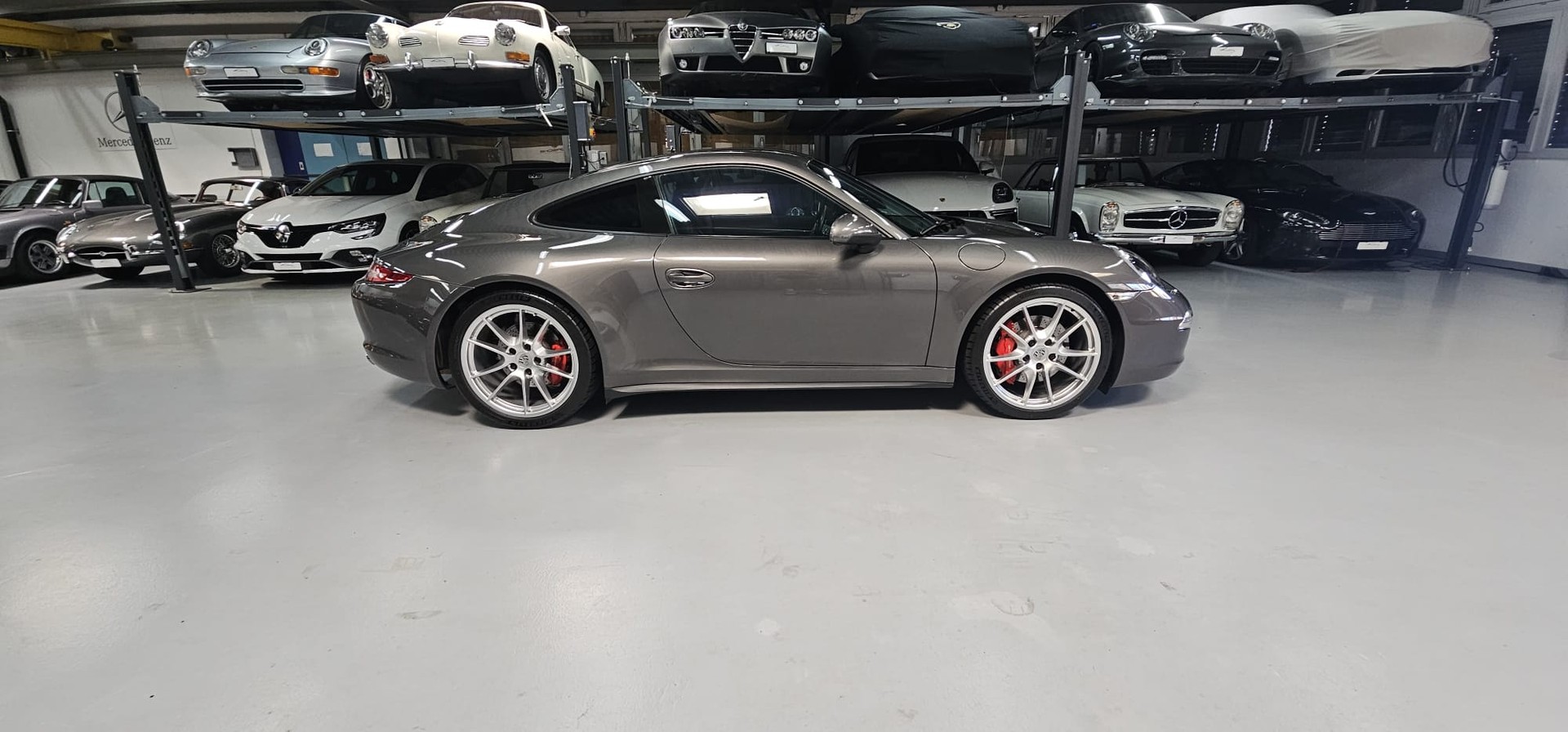 PORSCHE 911 Carrera 4S PDK-showroom-element-3