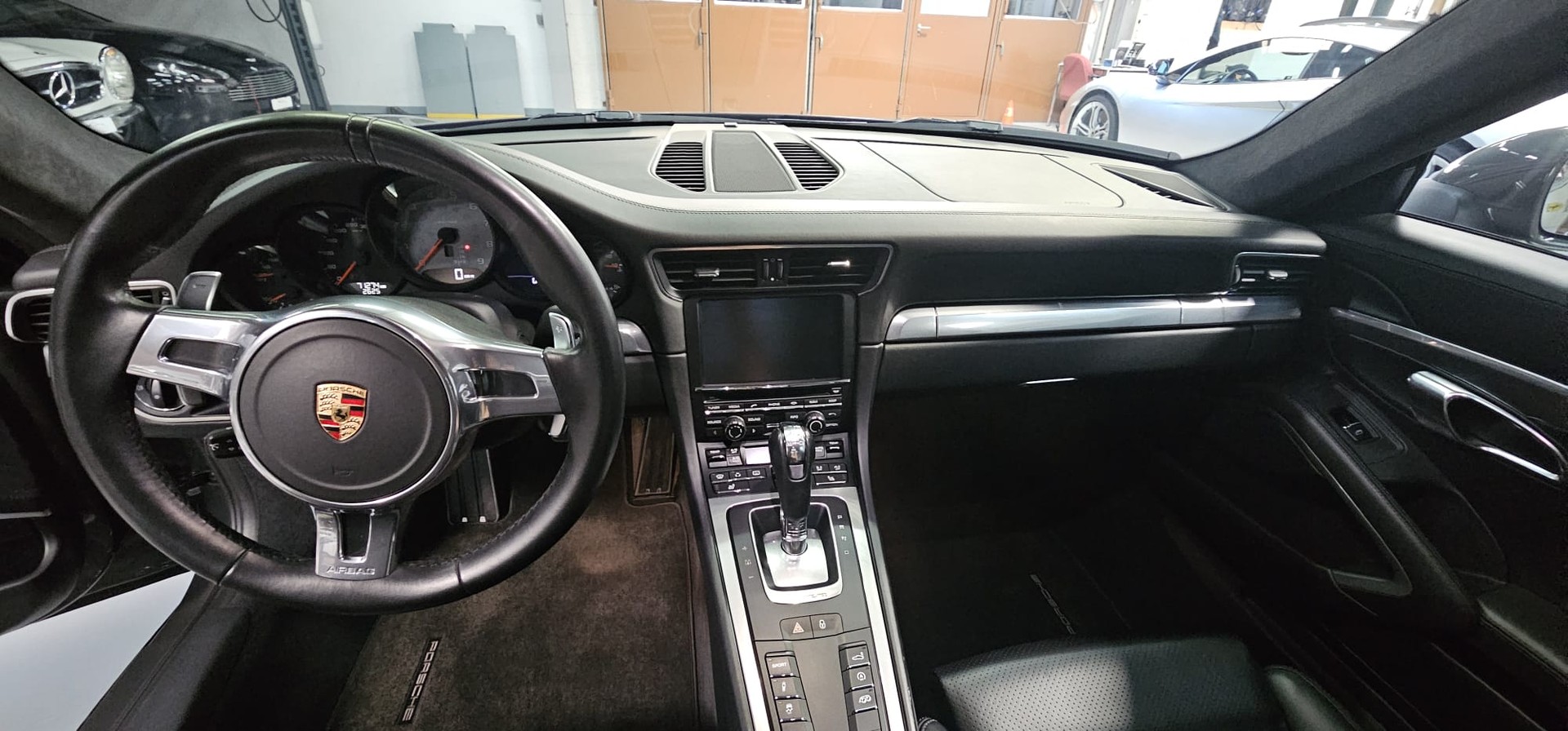 PORSCHE 911 Carrera 4S PDK-image-8