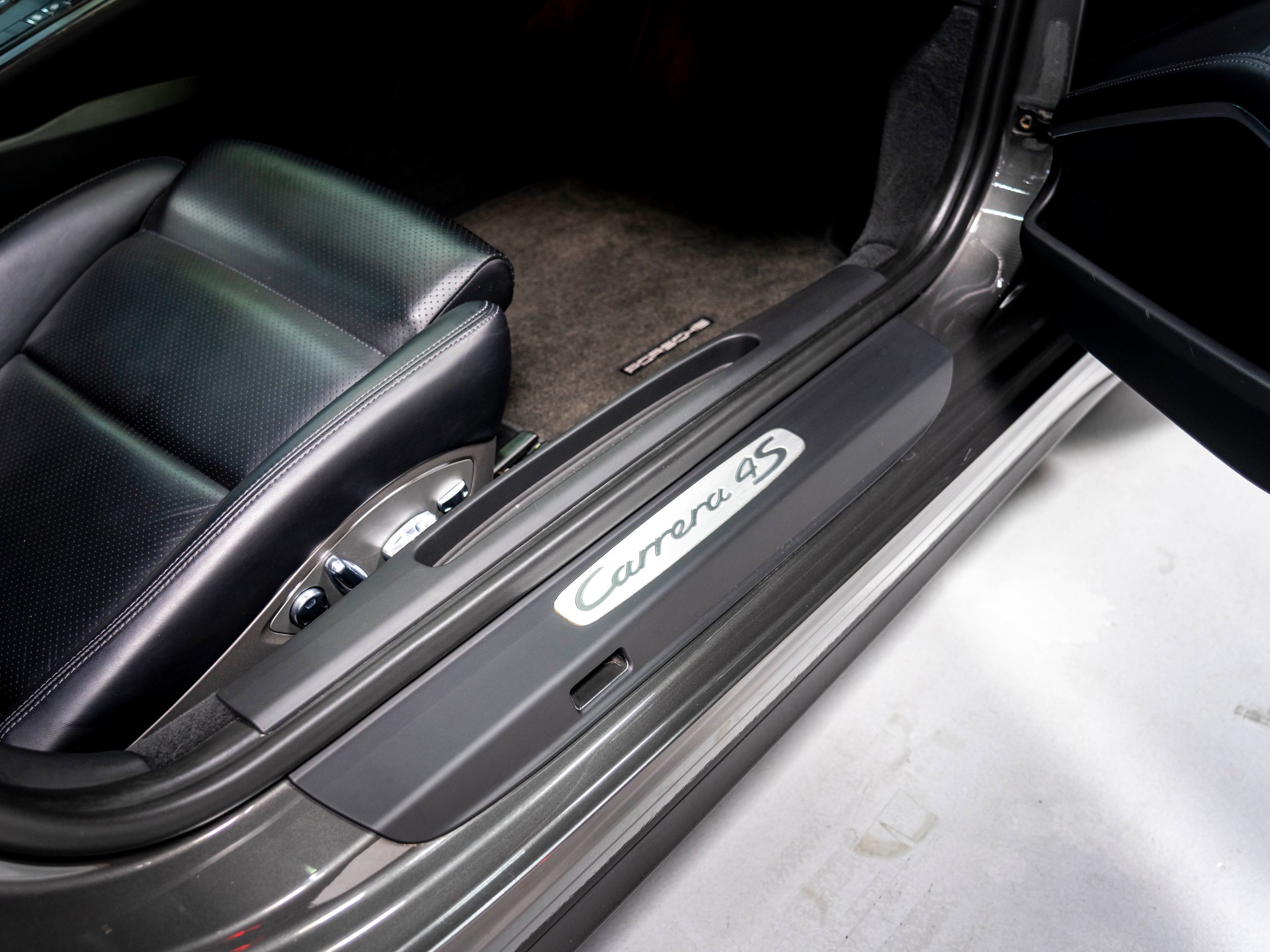 PORSCHE 911 Carrera 4S PDK-image-25