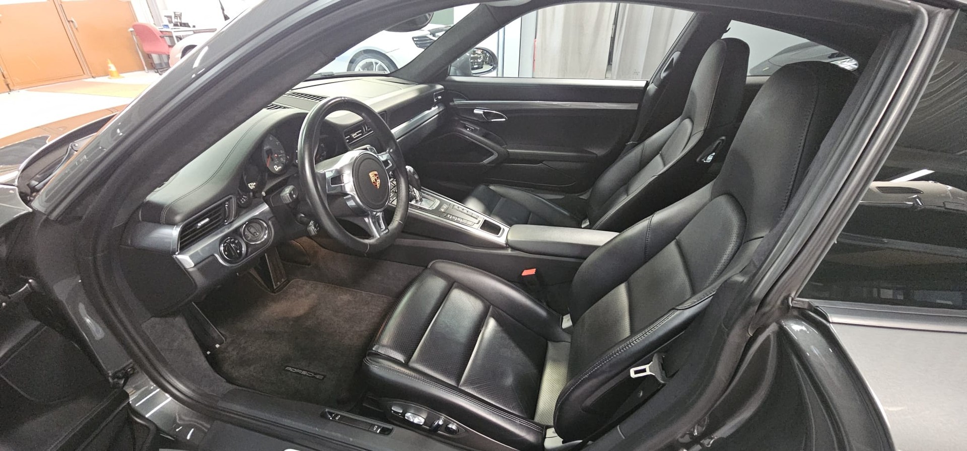 PORSCHE 911 Carrera 4S PDK-image-7