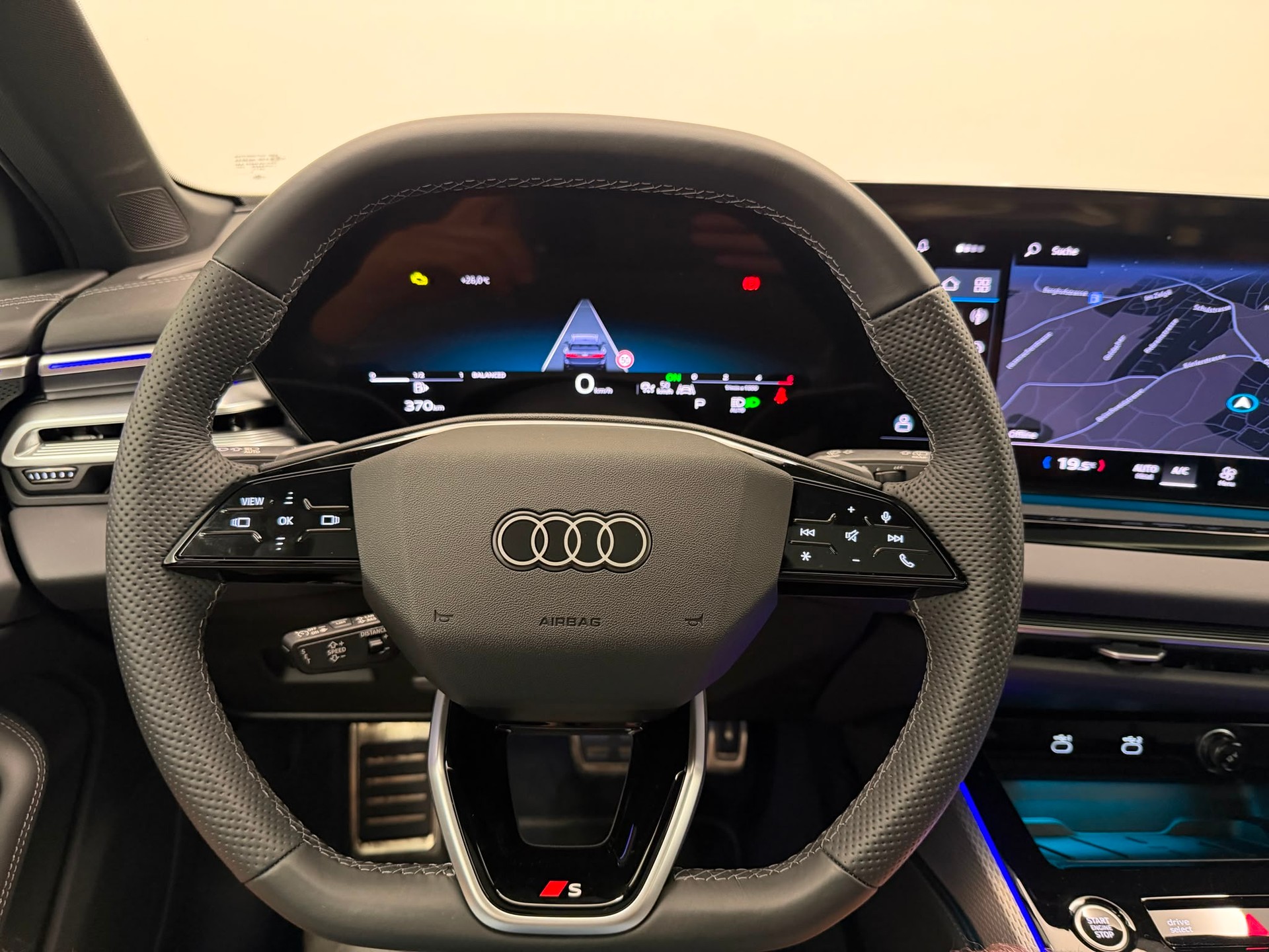 AUDI A6 Avant TDI S-Line 150 kW S tronic-image-21