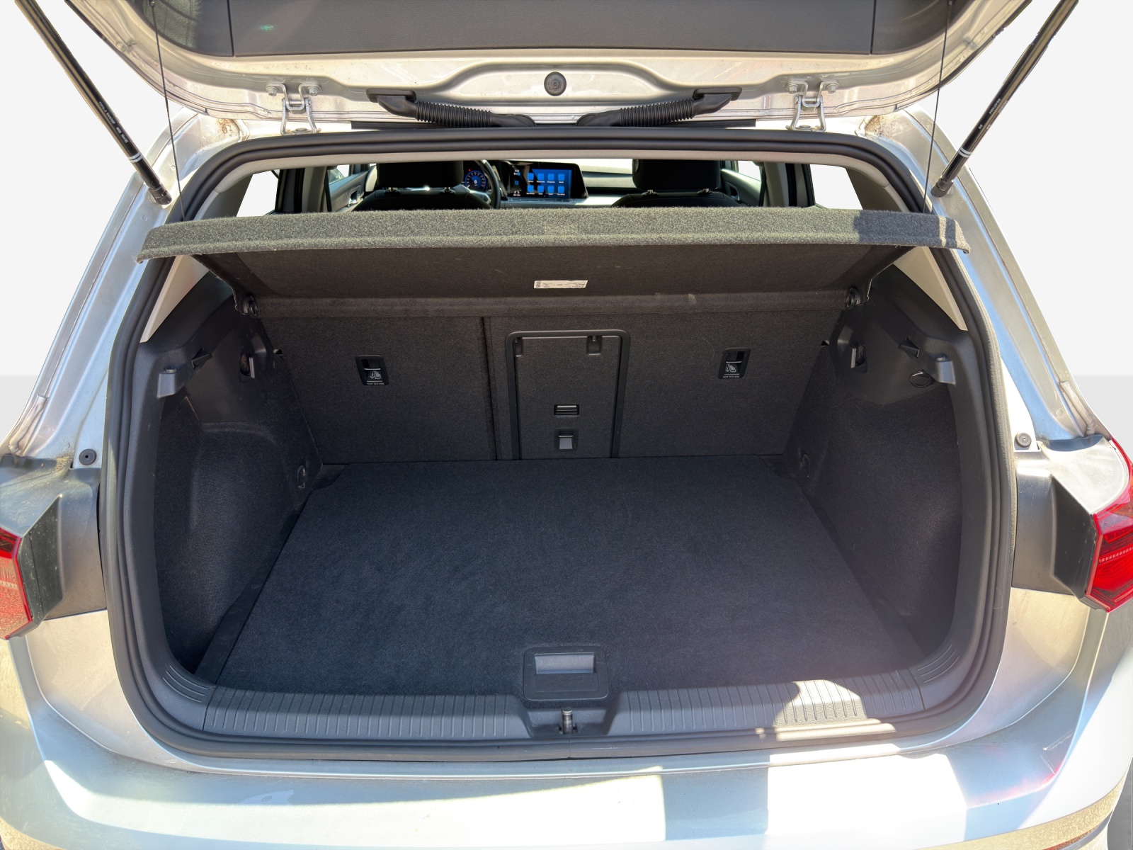 VW Golf 2.0 TSI Style DSG 4 Motion-image-11