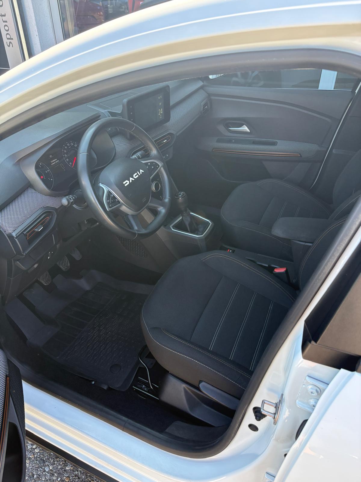 DACIA Sandero Stepway TCe 110 Expression-image-6