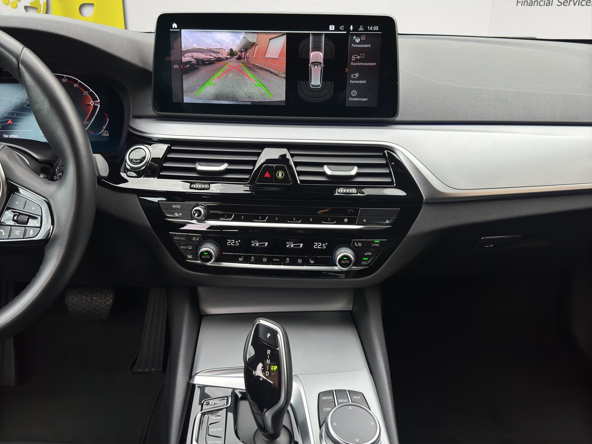 BMW 530d xDrive 48V Touring (CH)-image-18