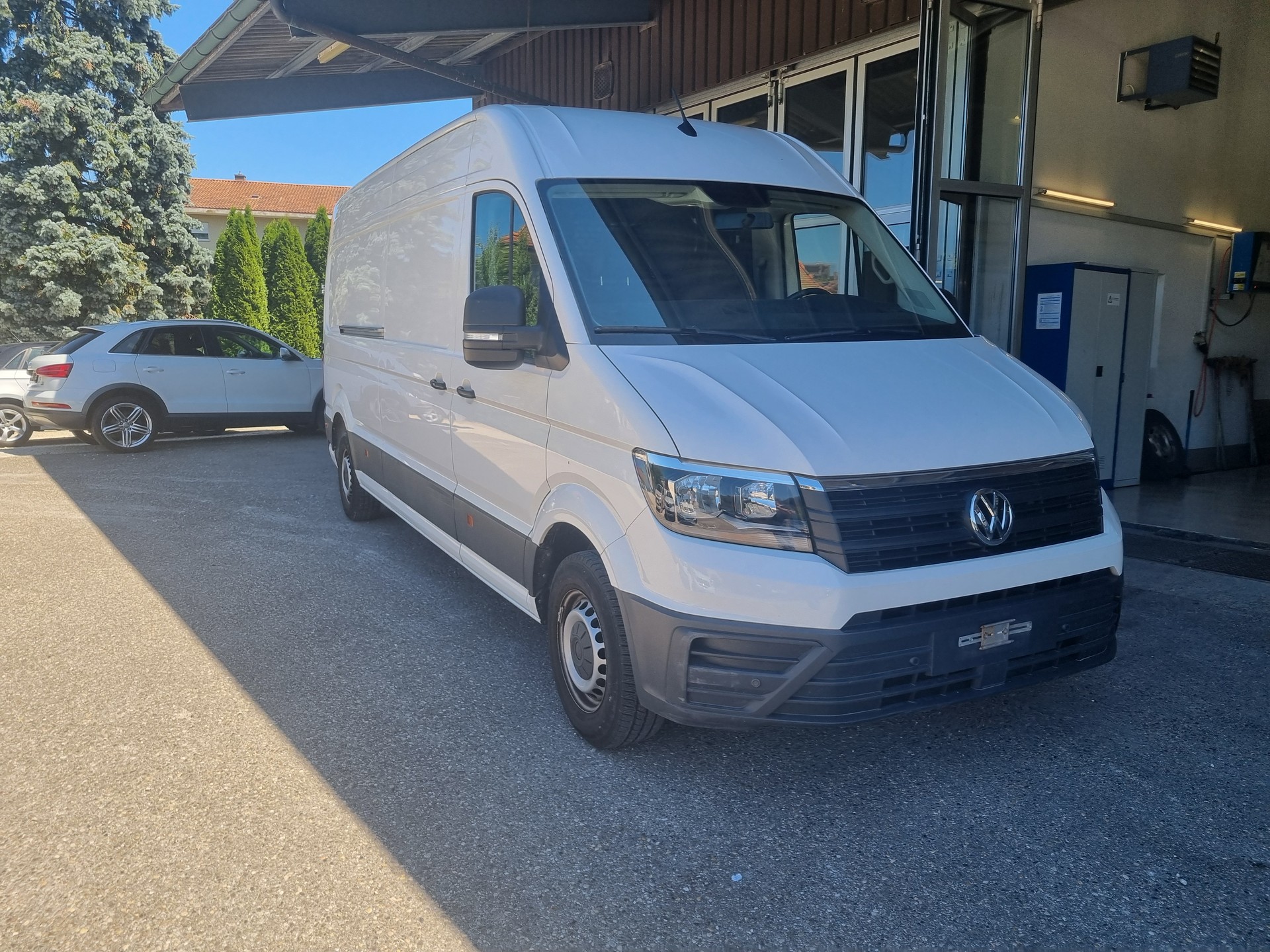 VW Crafter 35 2.0 TDI L4-image-1