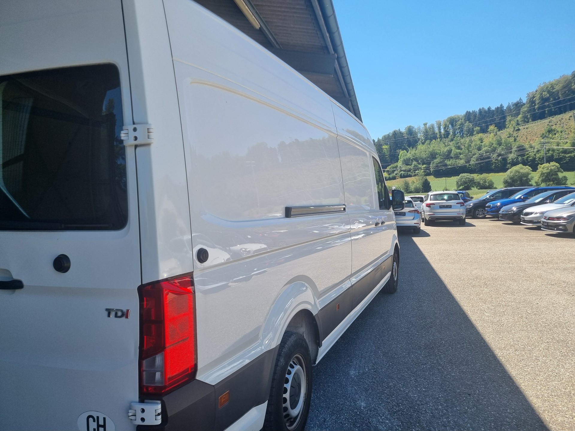 VW Crafter 35 2.0 TDI L4-image-3