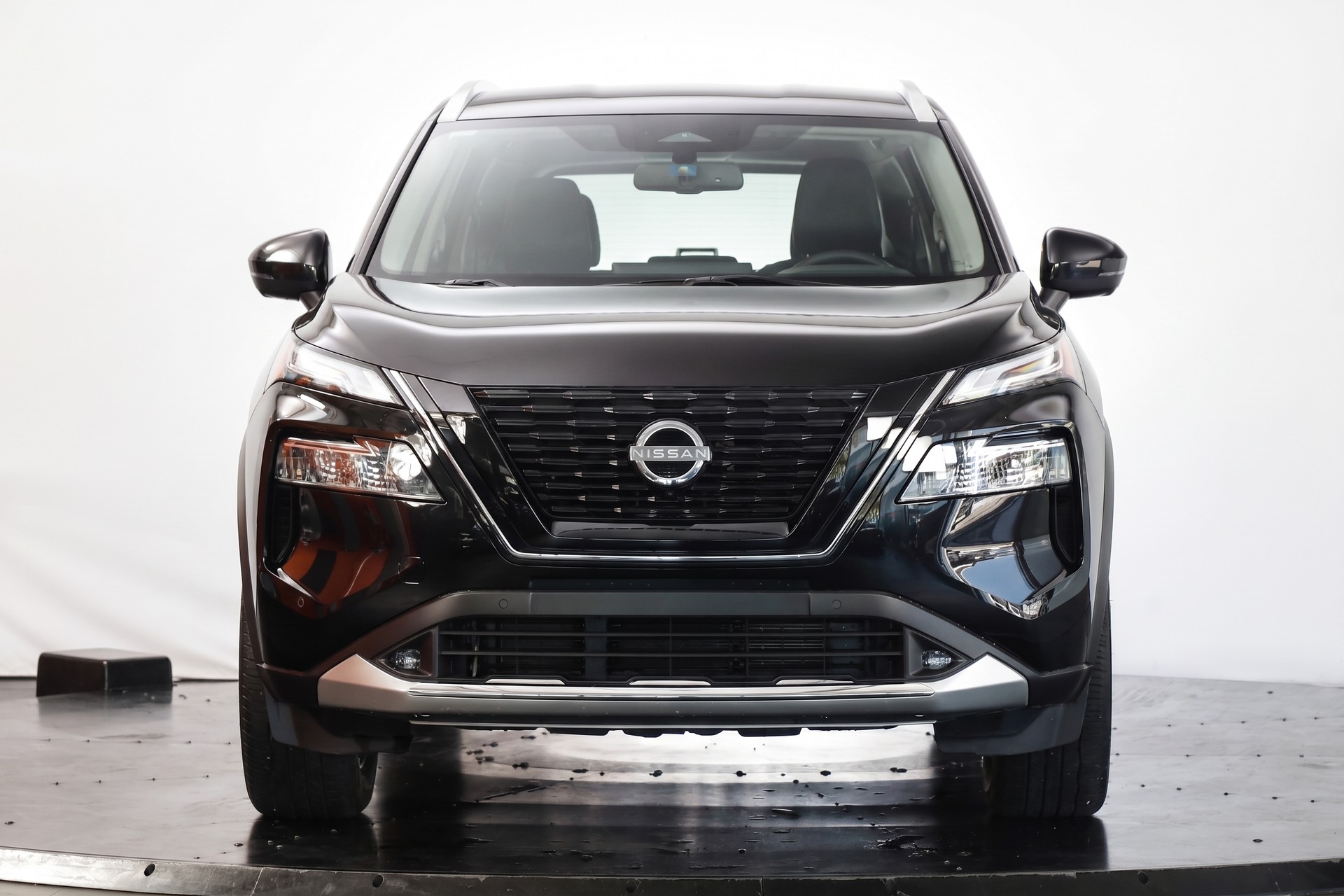 NISSAN X-Trail 1.5 VC-T e-Power 4WD 7 Sitze-showroom-element-1