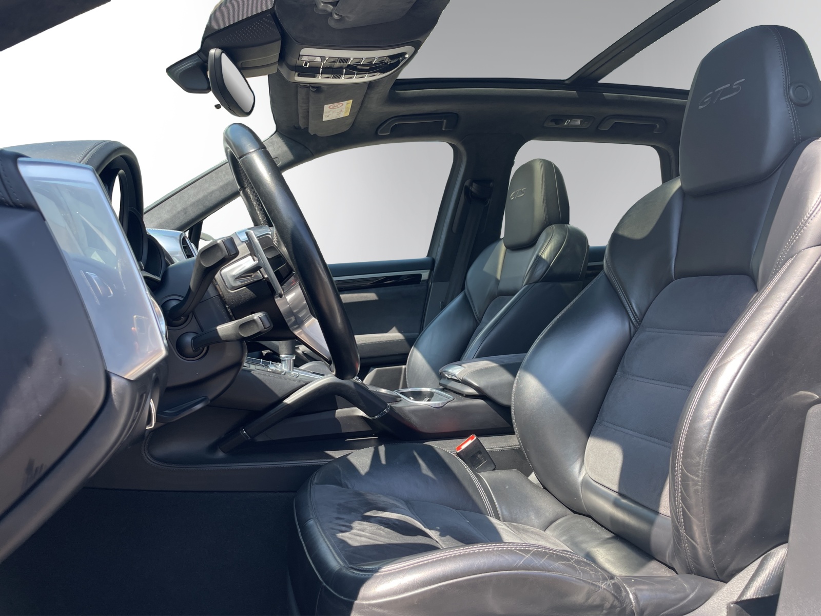 PORSCHE Cayenne GTS-image-9