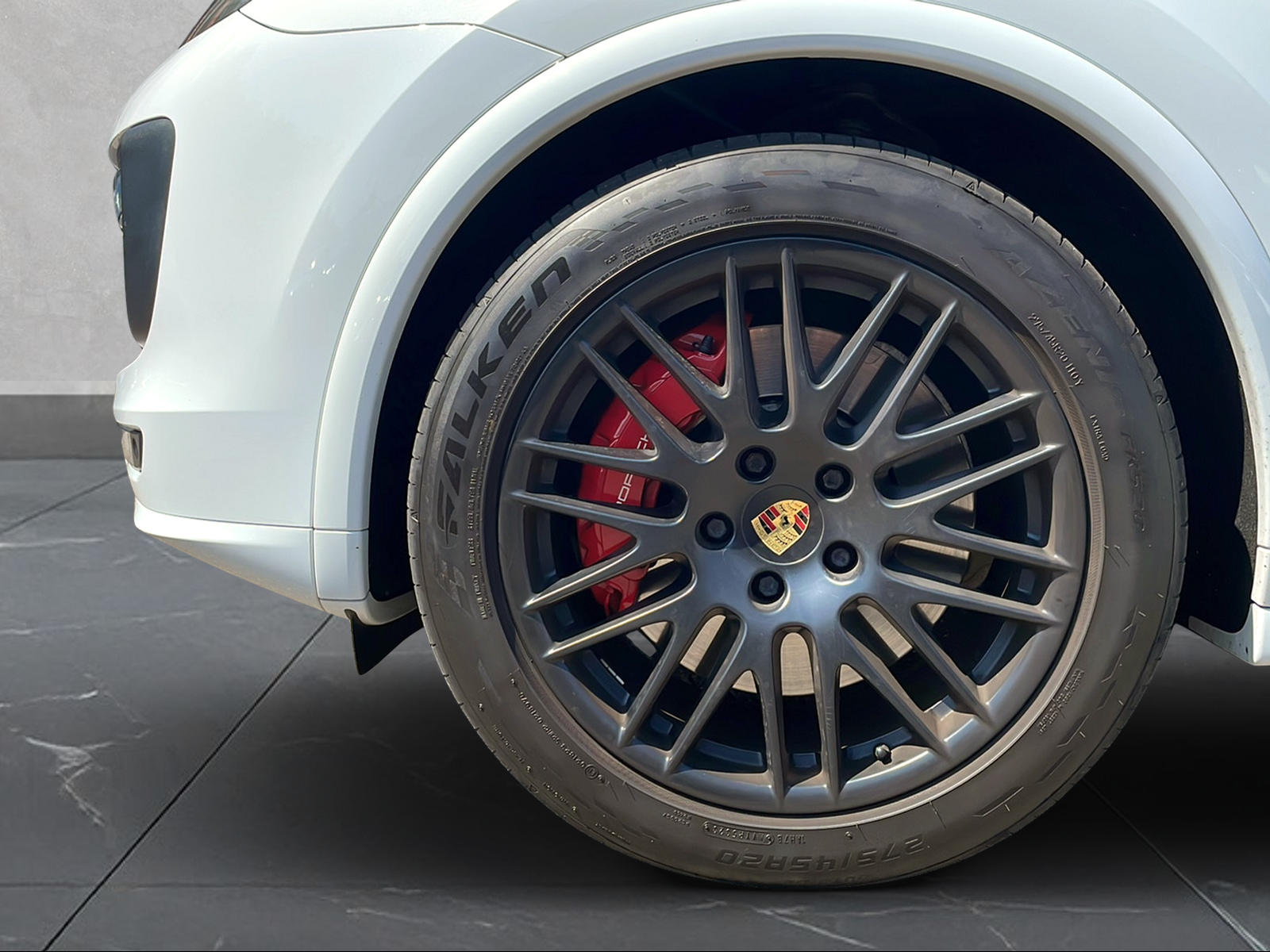 PORSCHE Cayenne GTS-image-8