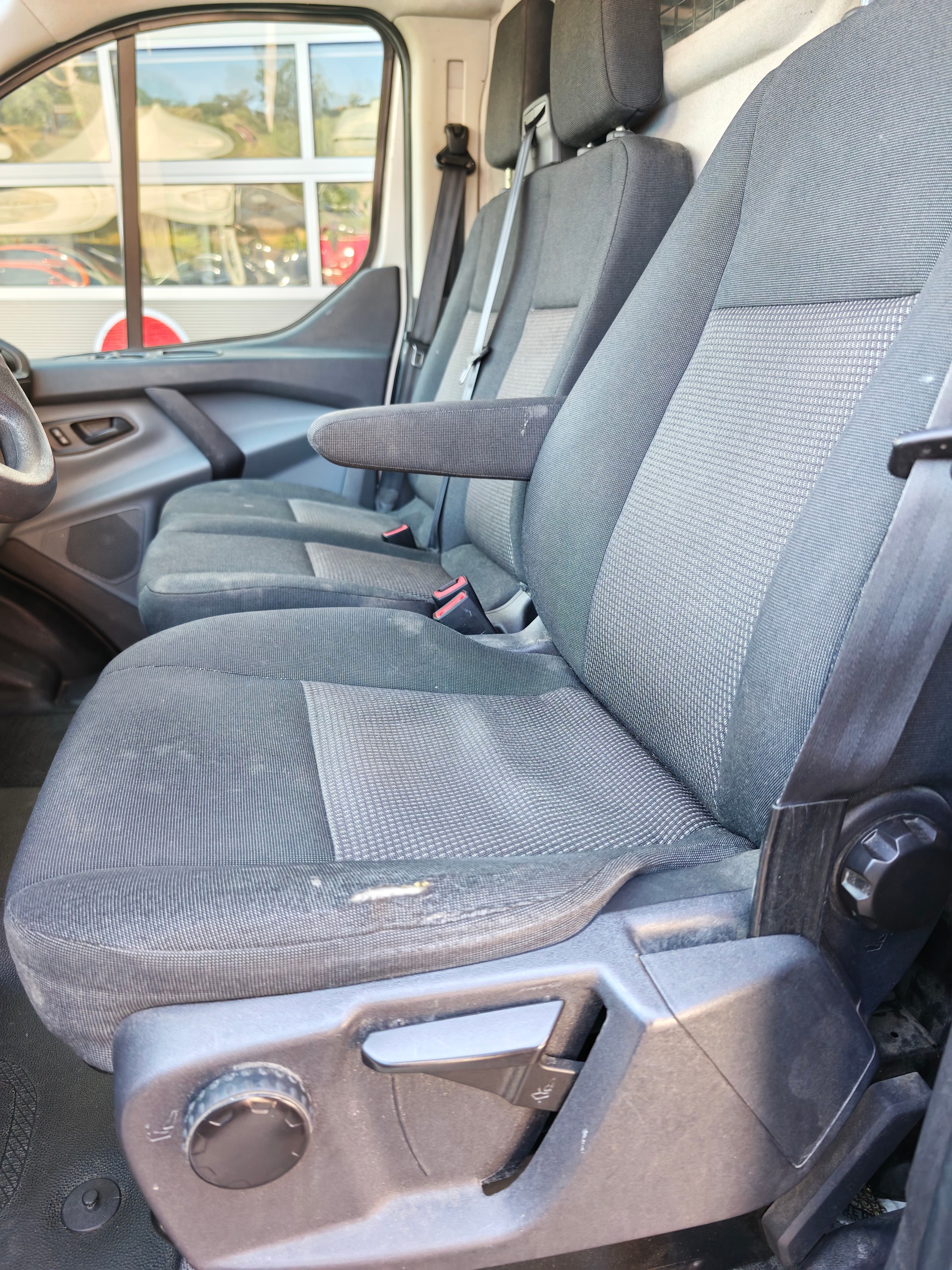 FORD Transit Custom Van 270 L1H1 Startup-image-10