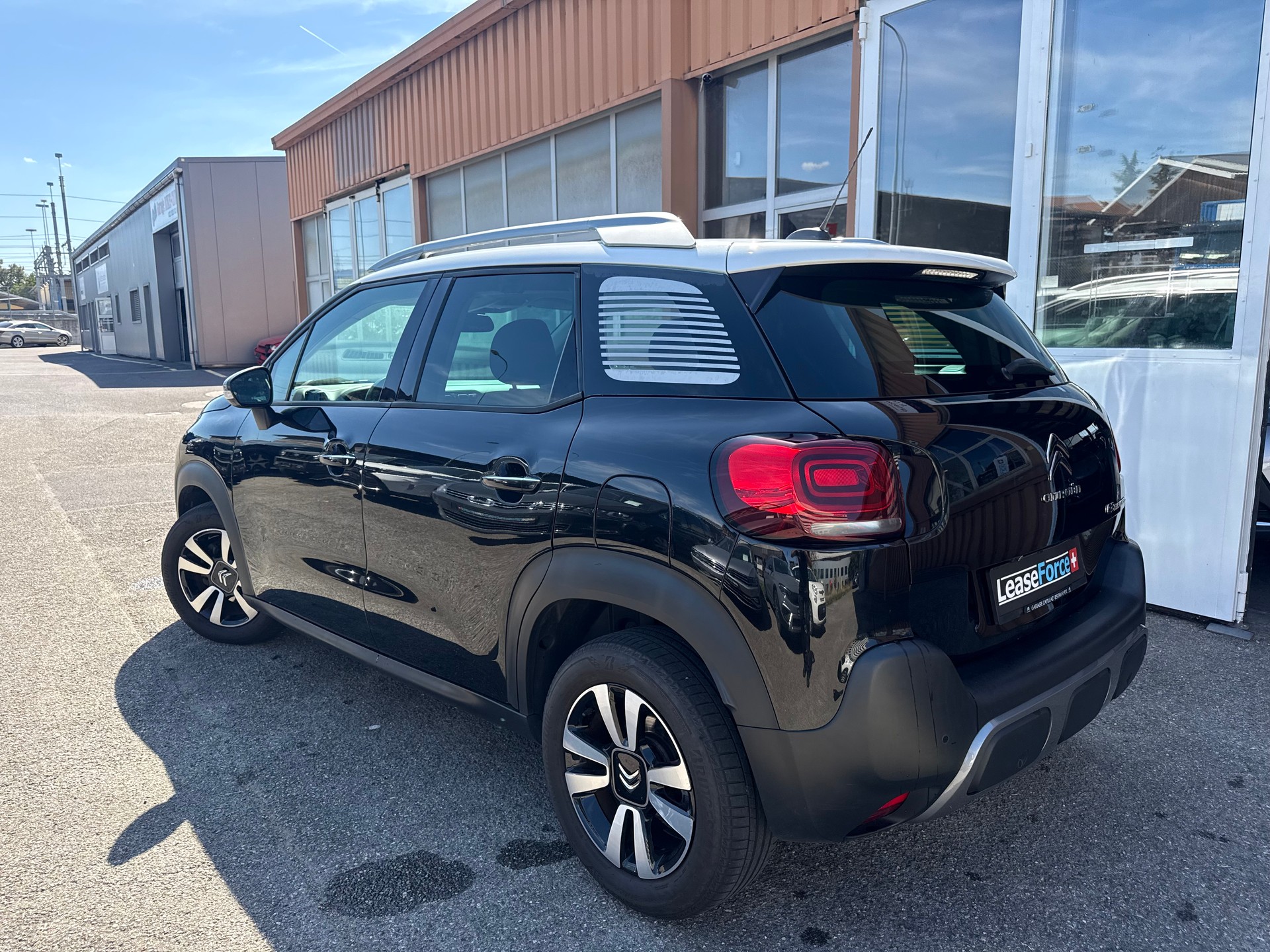 CITROEN C3 Aircross 1.2i PureTech Feel-image-2