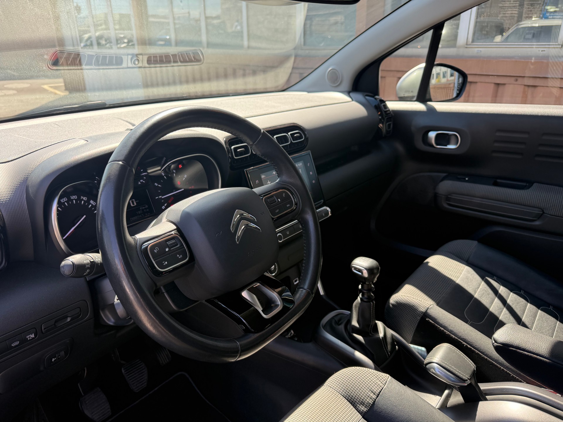 CITROEN C3 Aircross 1.2i PureTech Feel-image-4