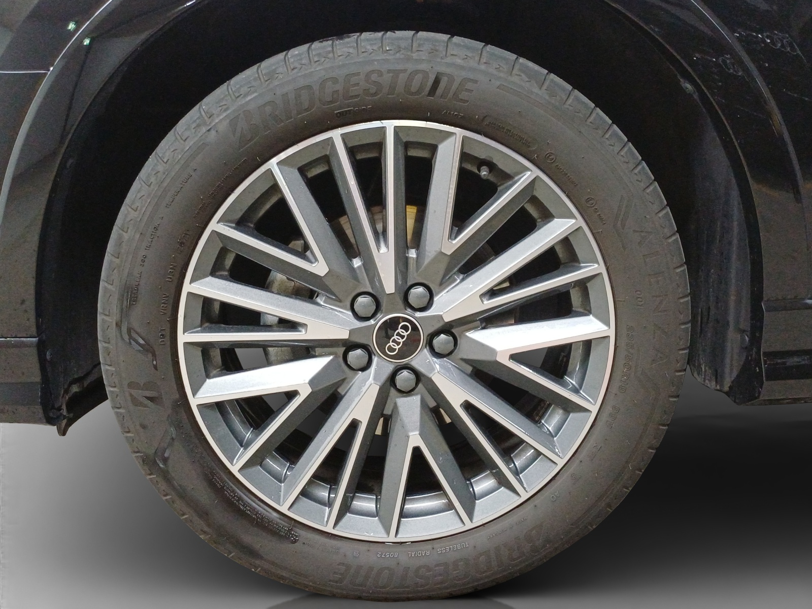 AUDI Q3 35 TFSI S line S-tronic-image-15