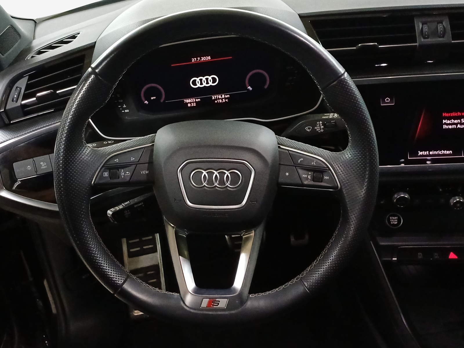 AUDI Q3 35 TFSI S line S-tronic-image-9