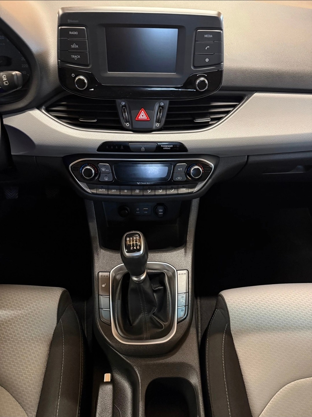 HYUNDAI i30 1.6 CRDi Launch-image-11