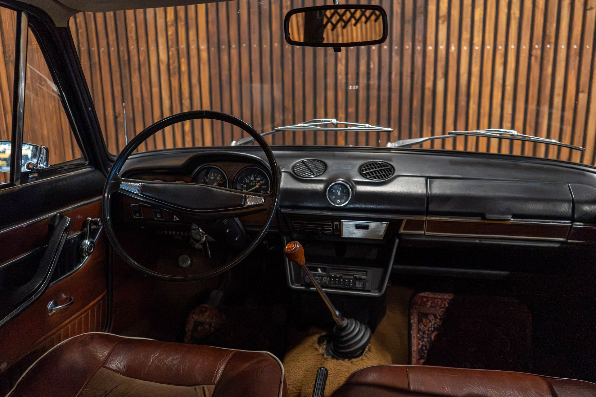 LADA 2103-image-8