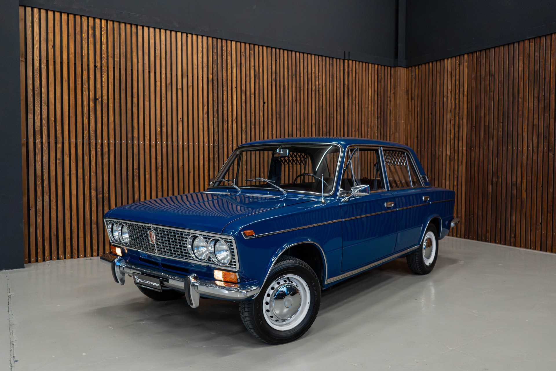 LADA 2103-image-0