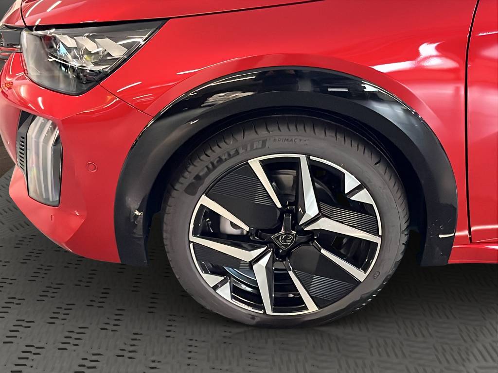 PEUGEOT 208 1.2 MHEV 110 GT-image-15