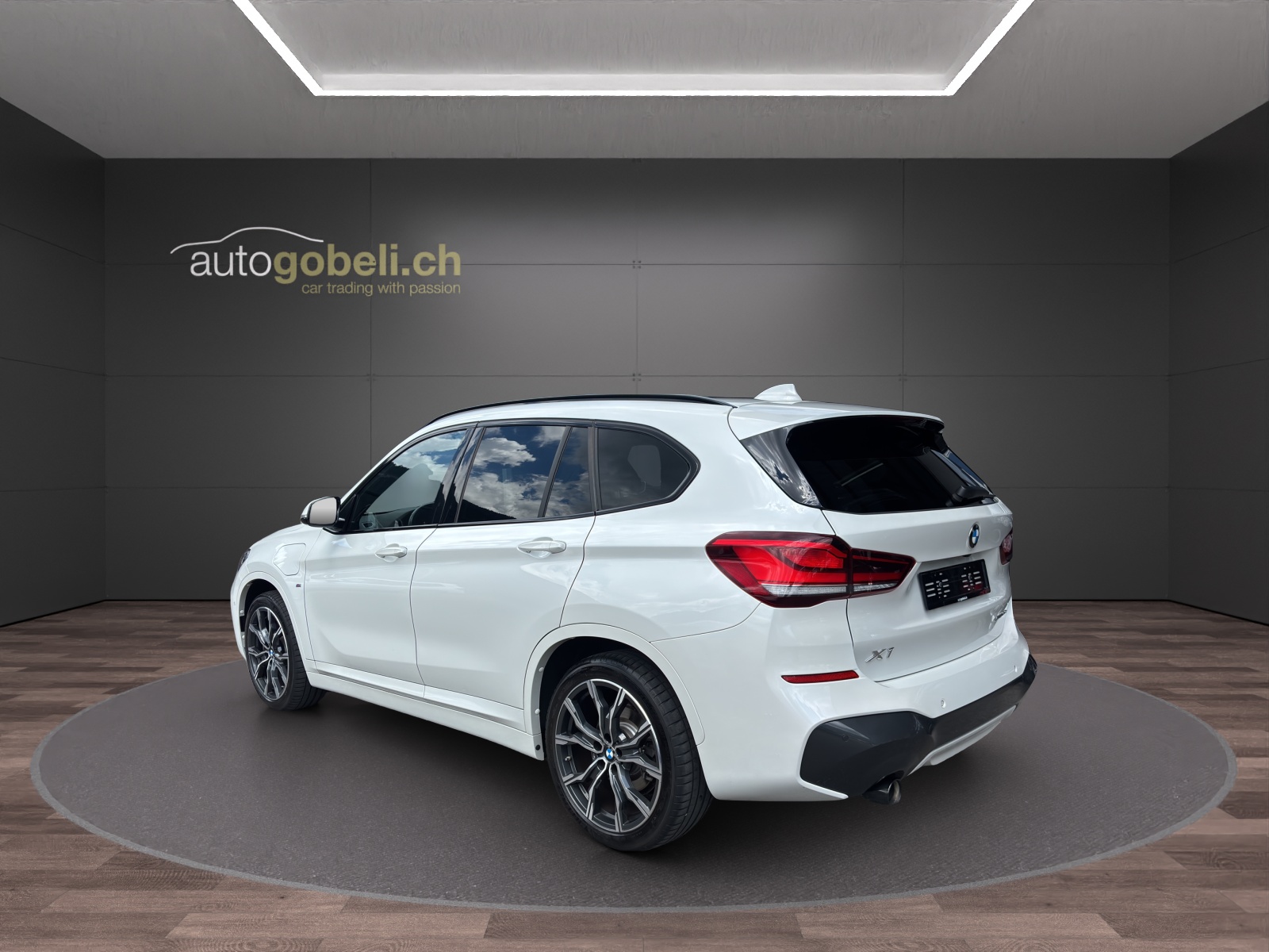BMW X1 xDrive 25e M Sport Steptronic-image-1