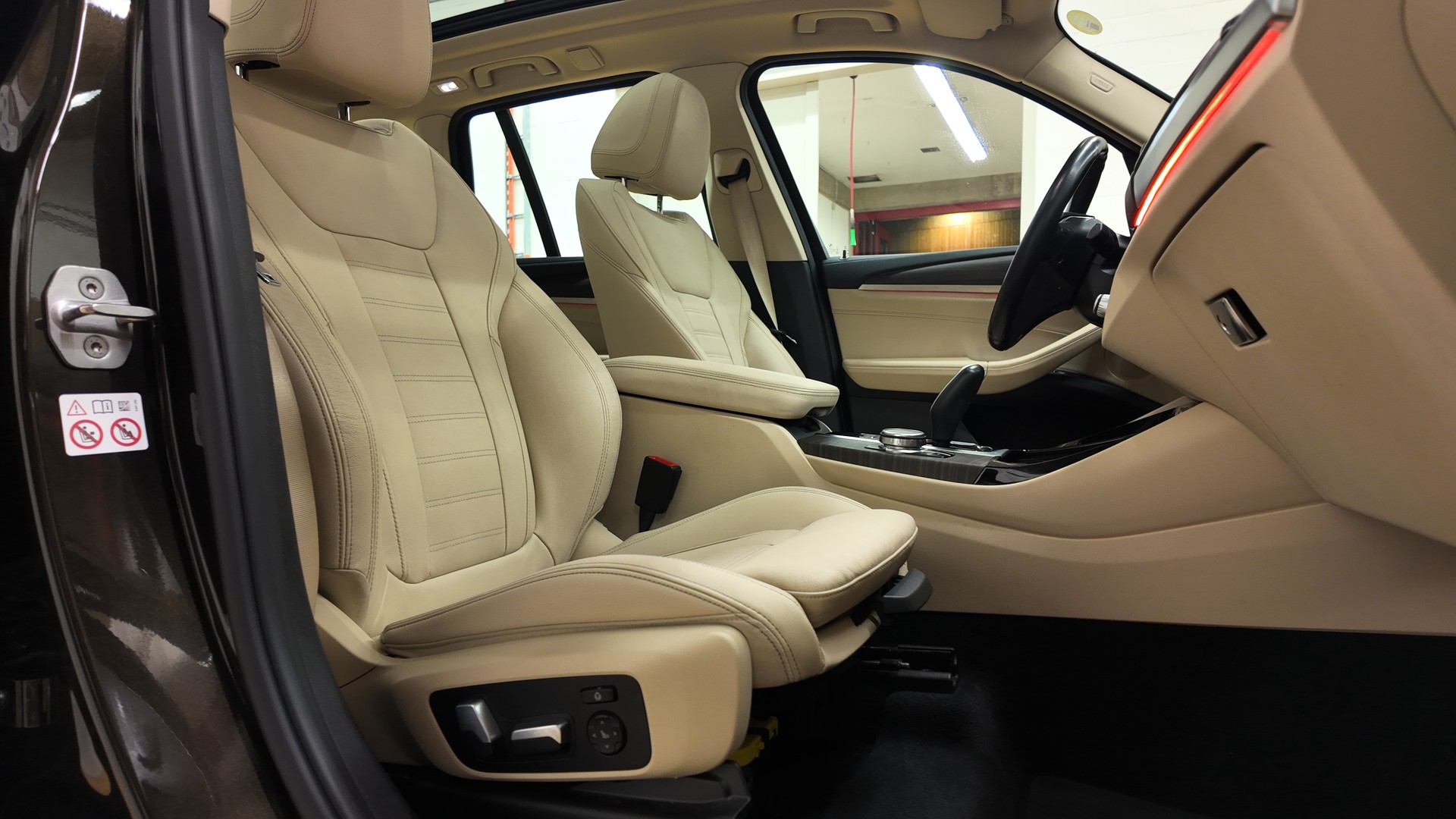 BMW X3 xDrive 30d Luxury Line Steptronic-image-17