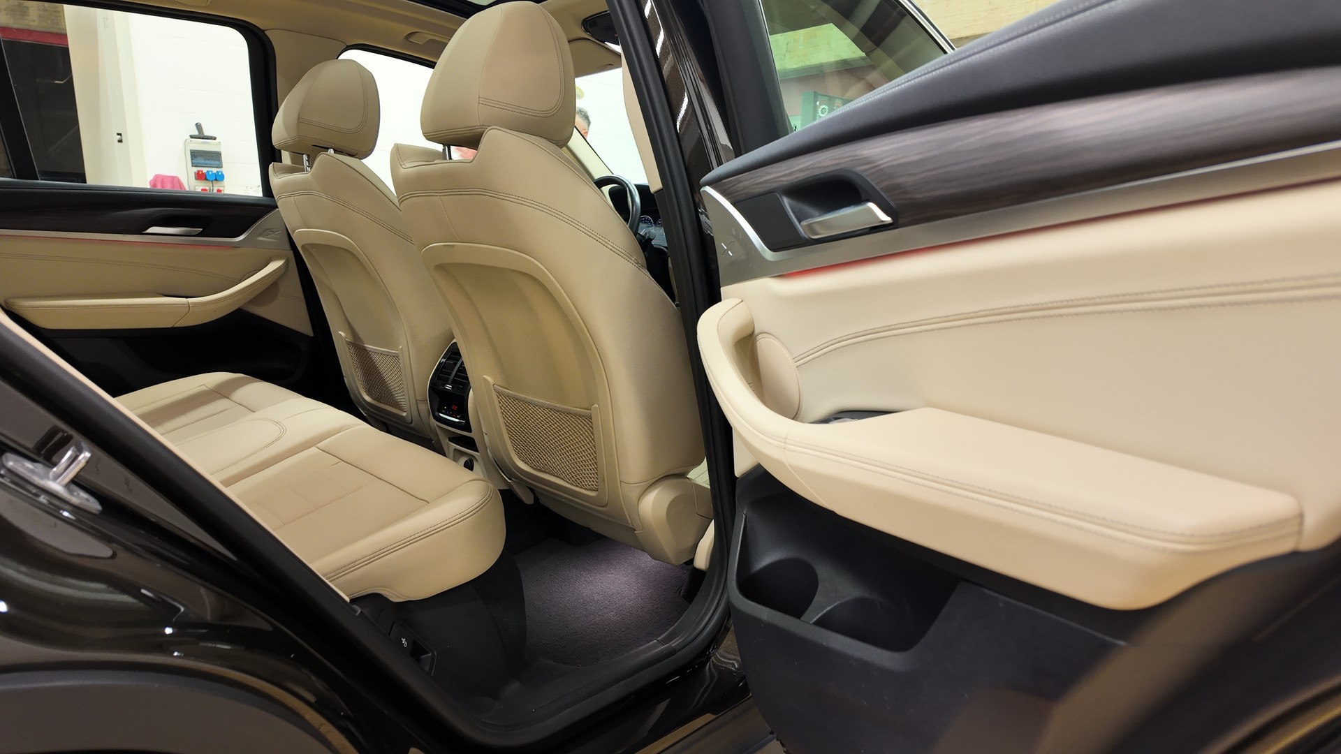 BMW X3 xDrive 30d Luxury Line Steptronic-image-22