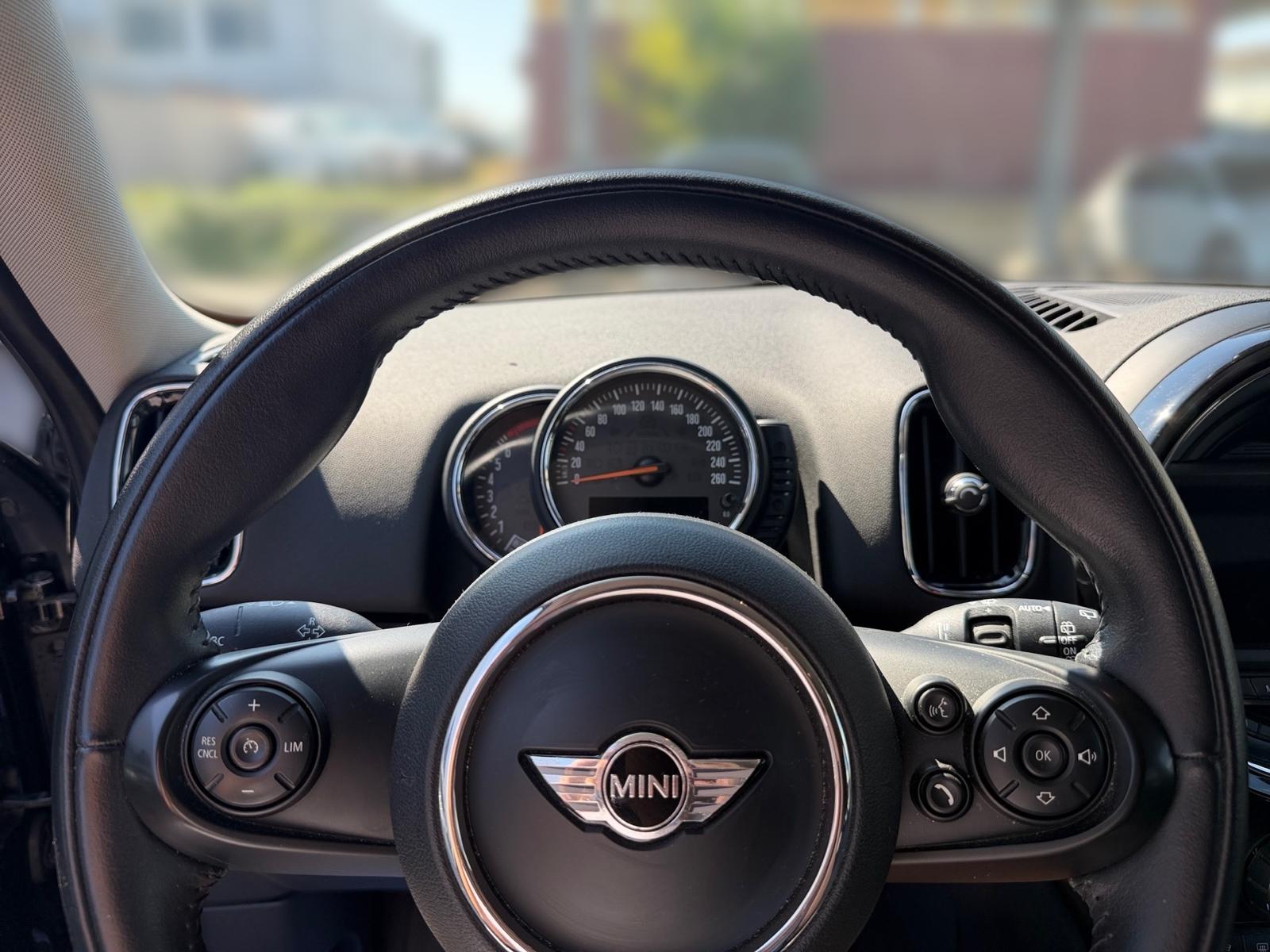 MINI Countryman Cooper ALL4 Steptronic-image-8
