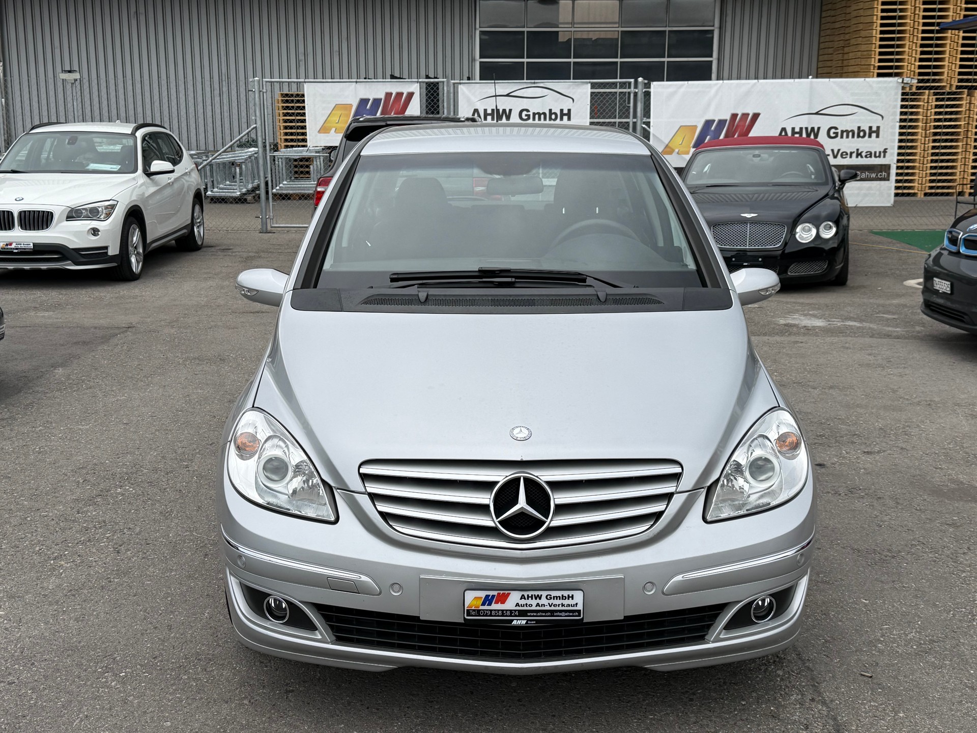 MERCEDES-BENZ B 170 Automat / Frisch ab MFK & ab Service / Top Zustand / PDC v & h / Klimaanlage-image-1