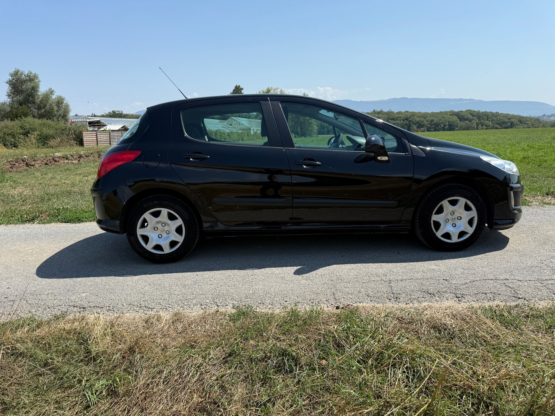 PEUGEOT 308 1.4 16V VTI Trendy-image-5