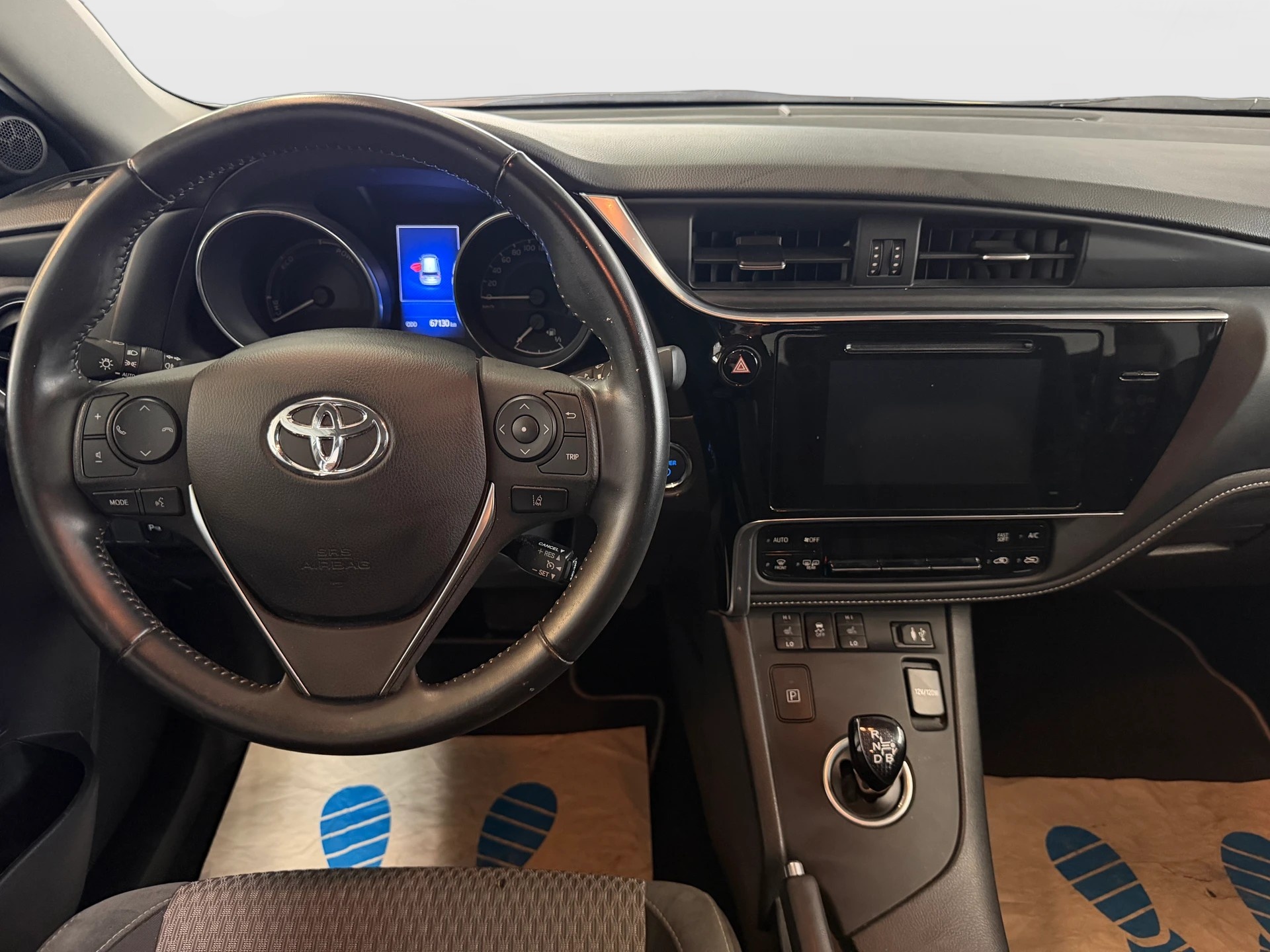 TOYOTA Auris 1.8 HSD Trend e-CVT | CH-Auto | 1-Hand | Frisch MFK | Ab Service-image-12