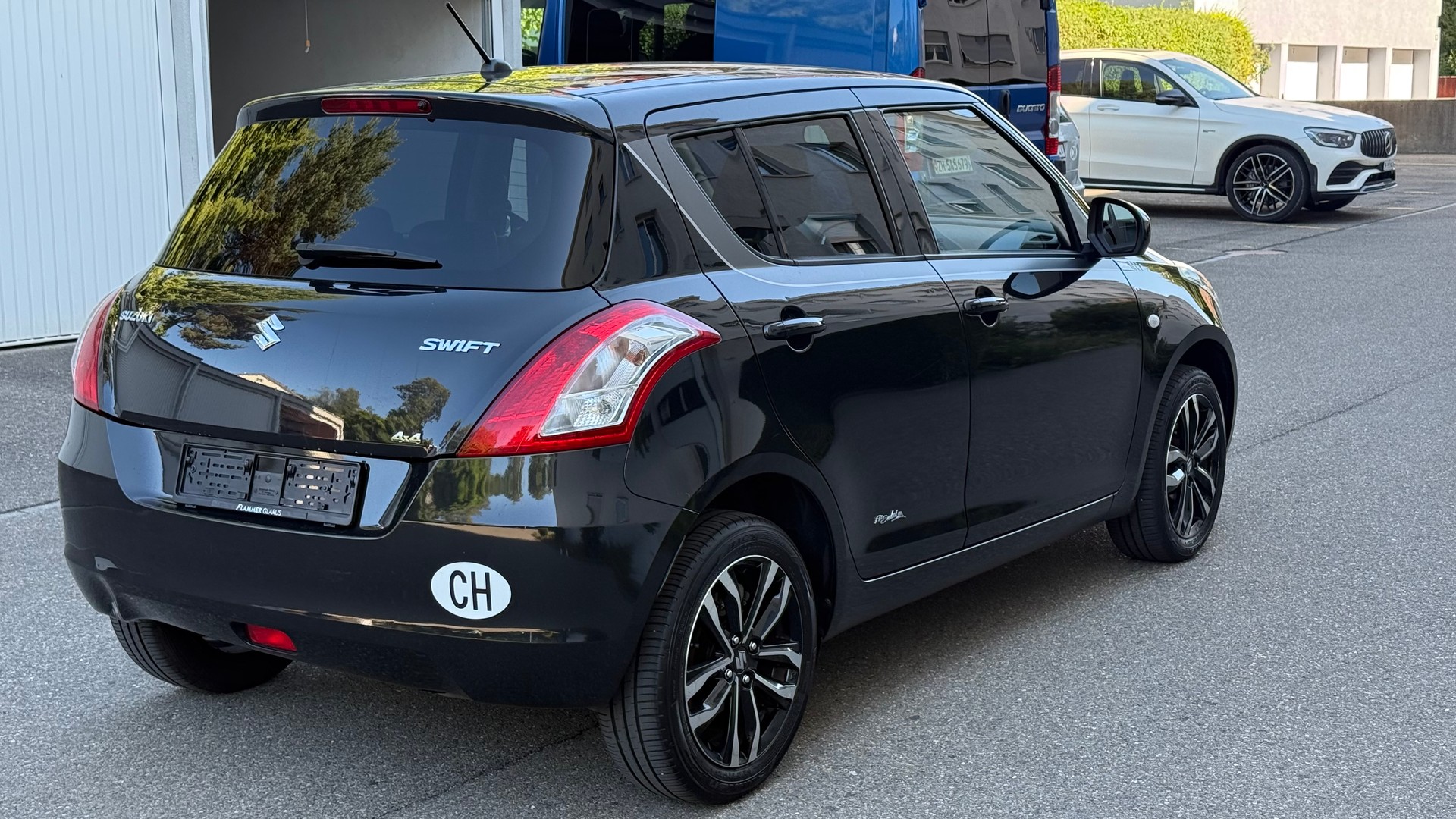 SUZUKI Swift 1.2i 16V Sergio Cellano Top 4x4-image-4
