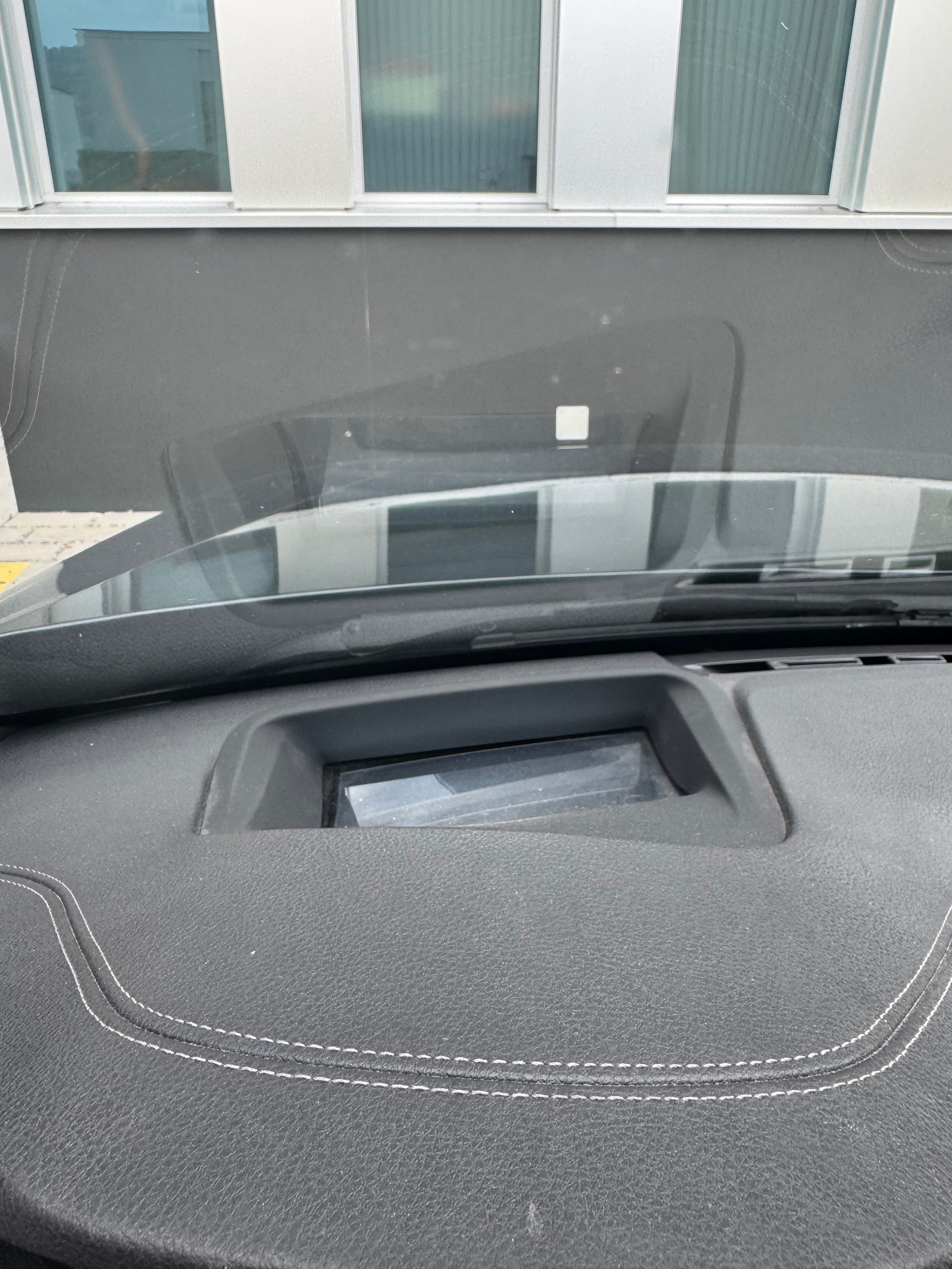 BMW 440i Cabriolet xDrive M Sport Individual Steptronic-image-13