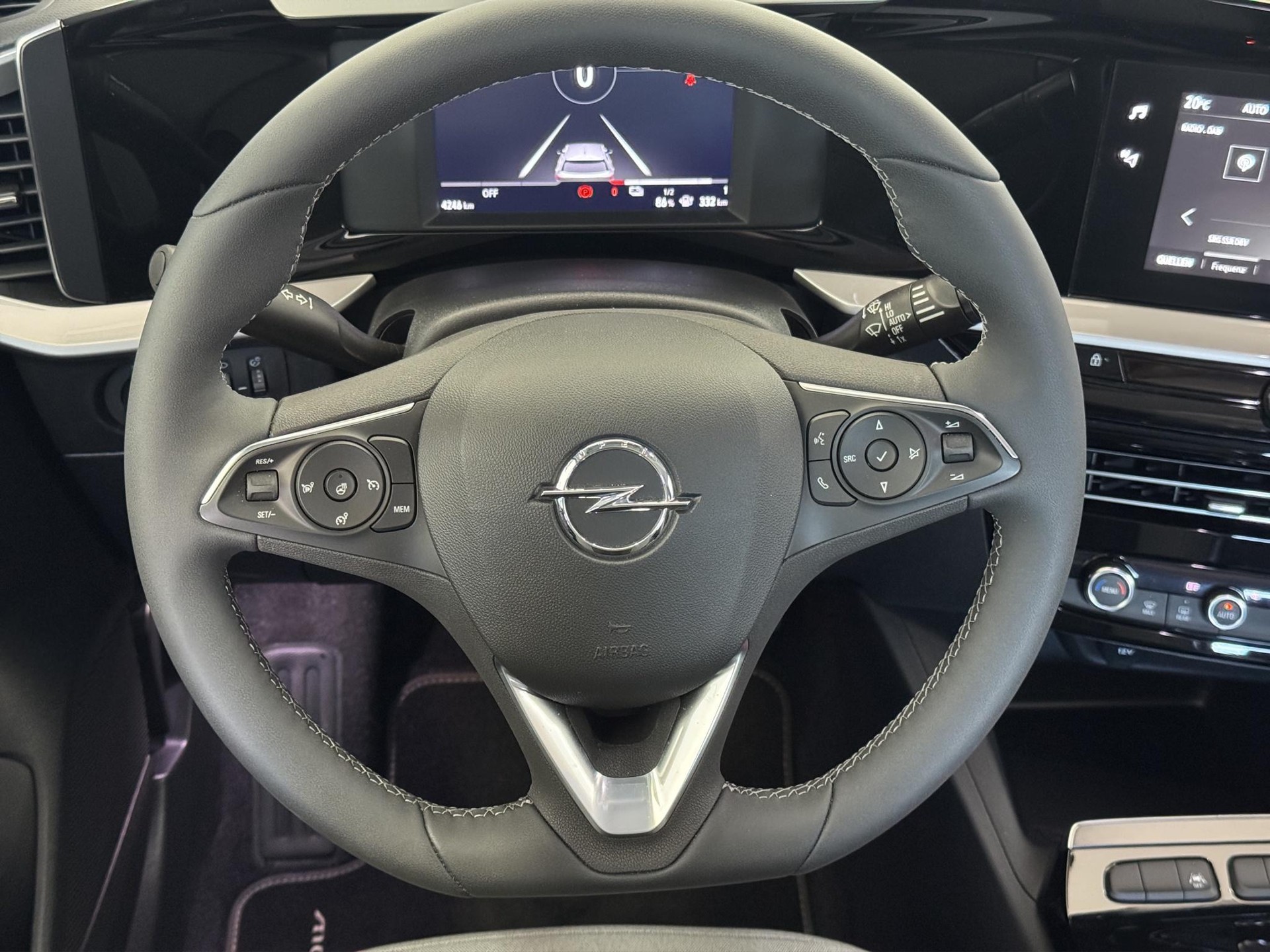 OPEL Mokka-e Edition 156PS-image-13