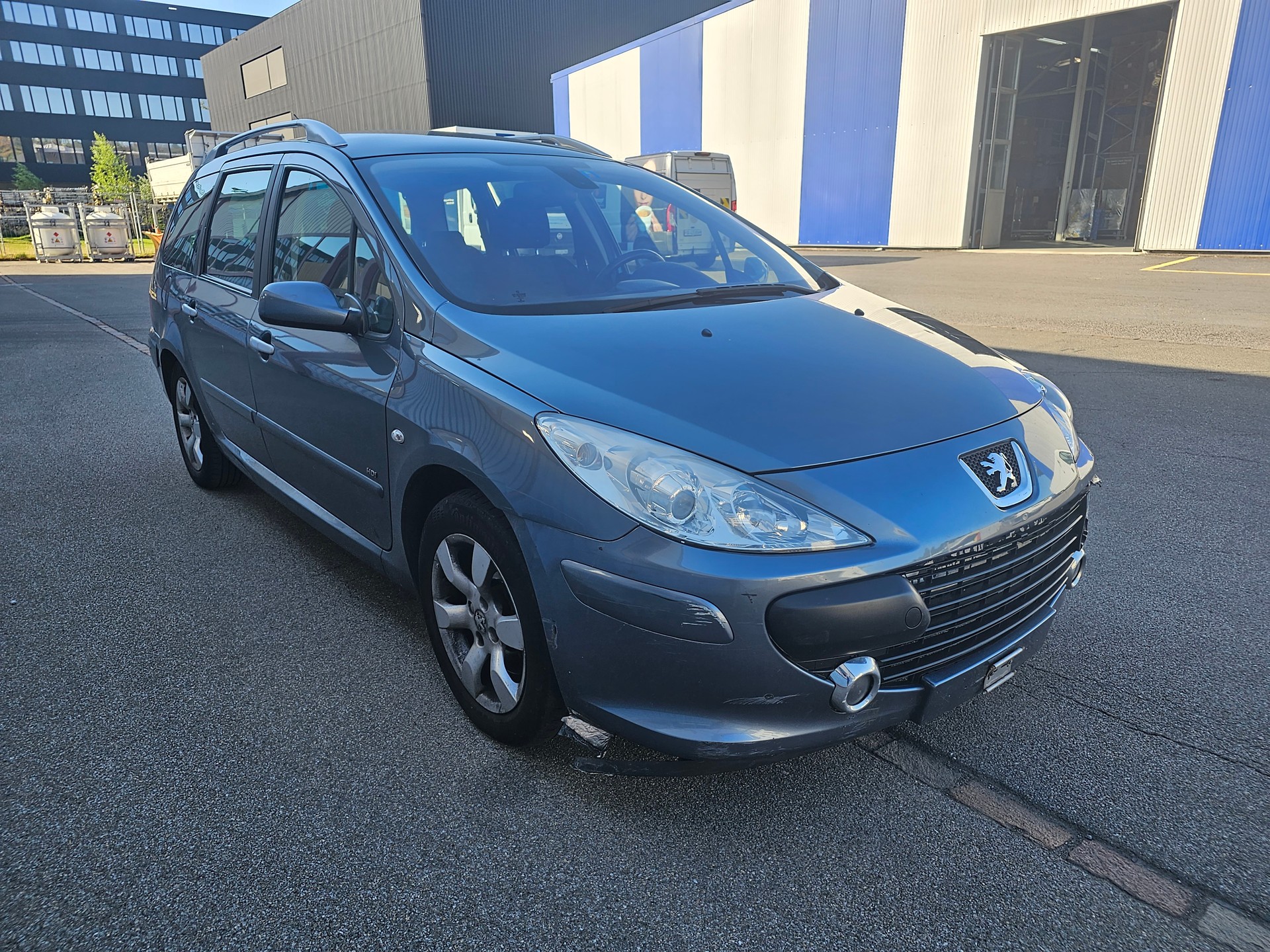 PEUGEOT 307 2.0 HDI XS-image-2