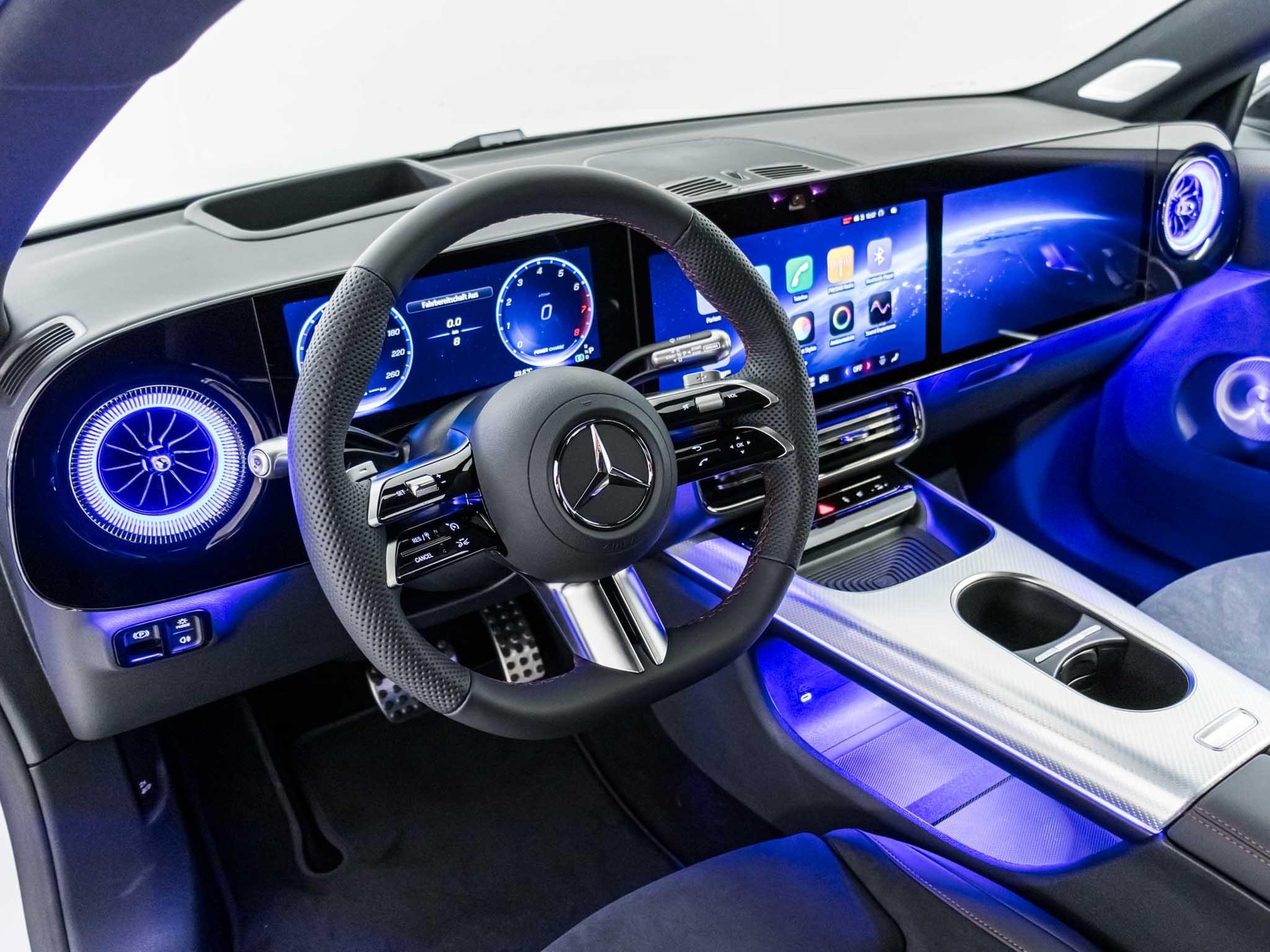 MERCEDES-BENZ CLA 220 4MATIC-image-9