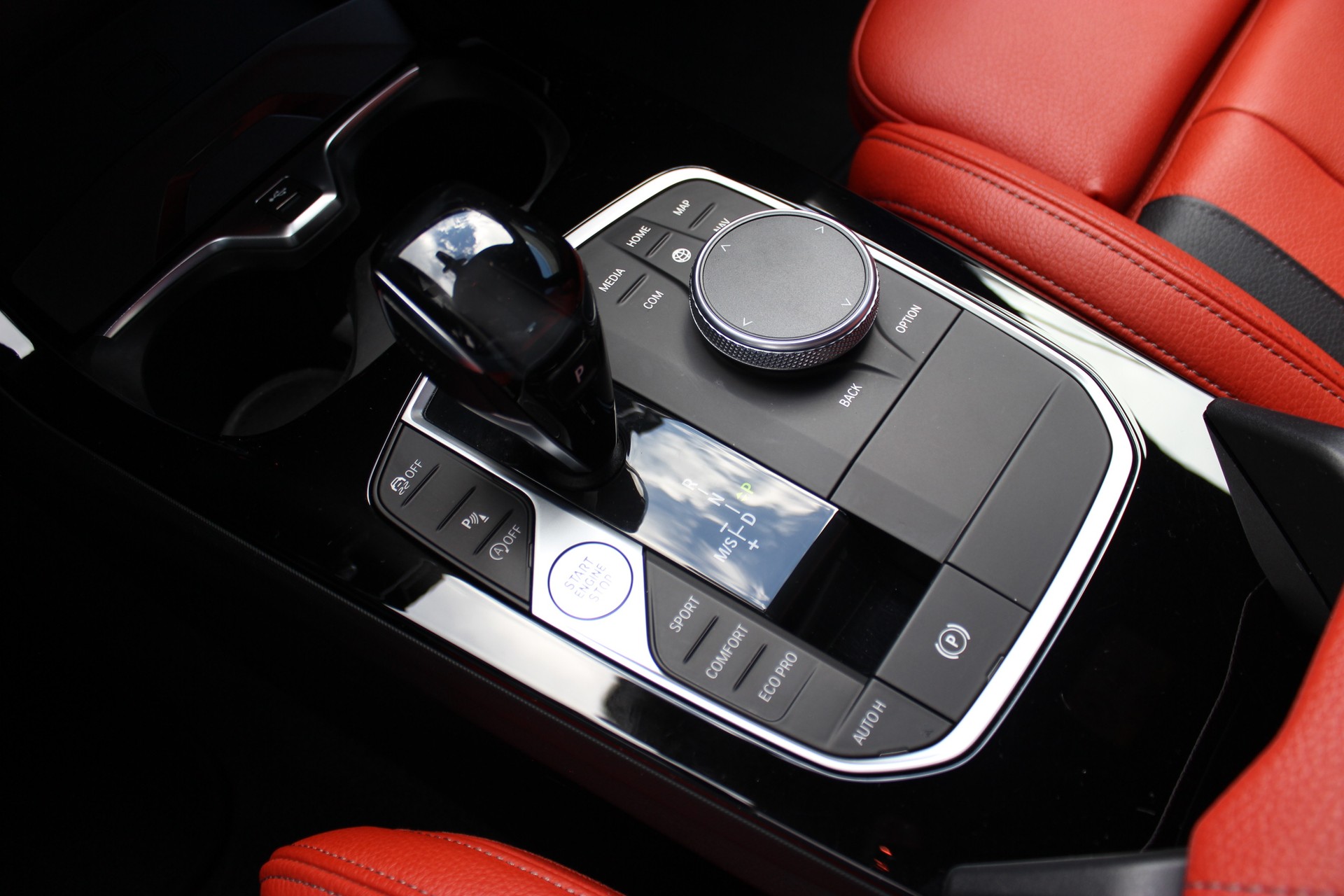 BMW M235i Gran Coupé xDrive M PERFORMANCE PAKET-image-21