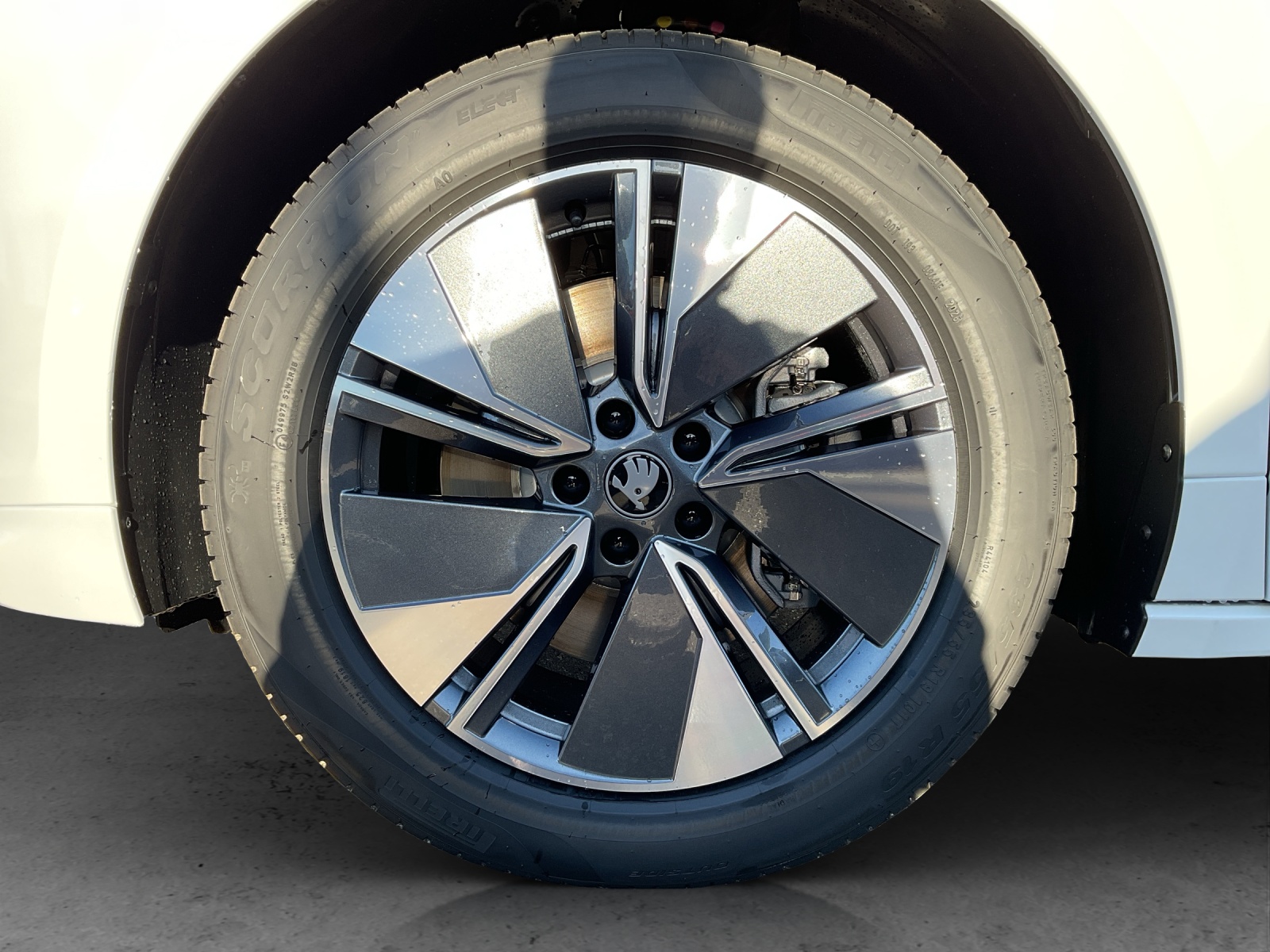SKODA Enyaq 85x Dynamic 4x4-image-12