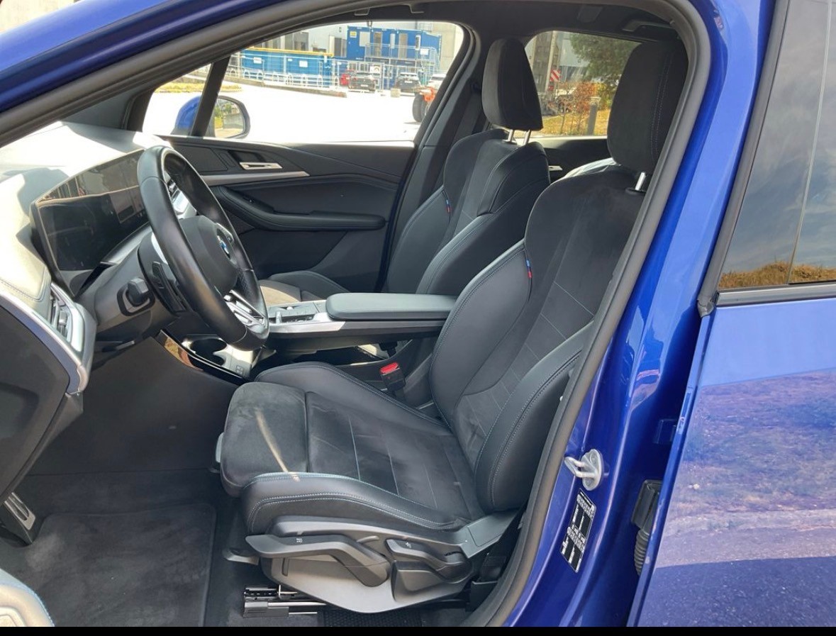 BMW 218d Active Tourer M Sport DKG / AHK-image-3