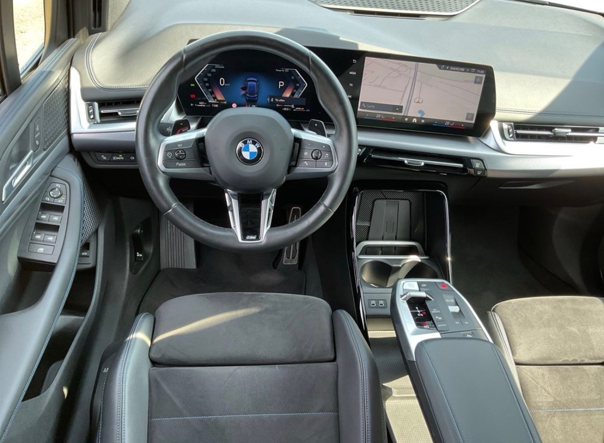 BMW 218d Active Tourer M Sport DKG / AHK-image-4