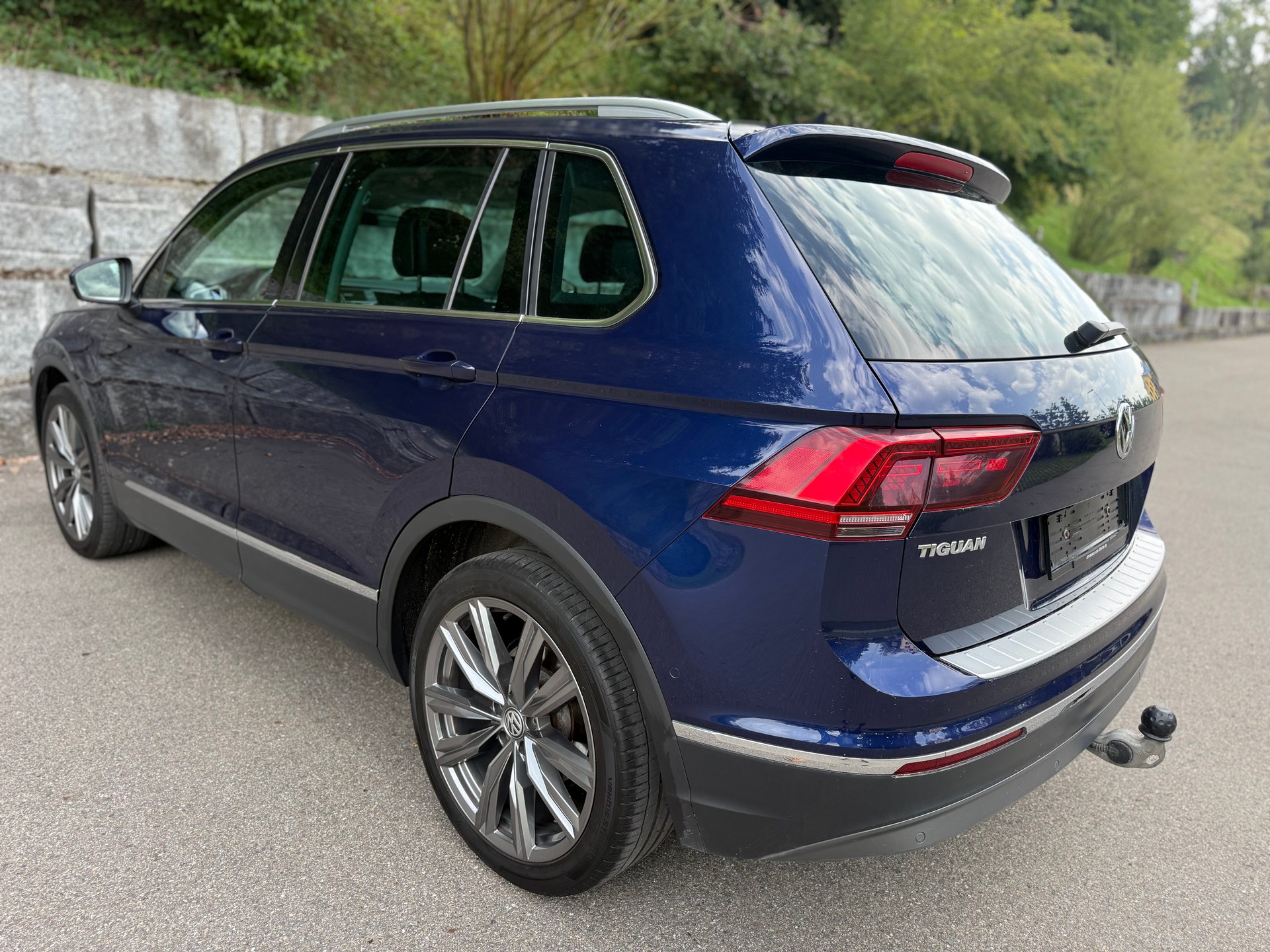 VW Tiguan 2.0 TDI SCR Highline 4Motion DSG-image-3